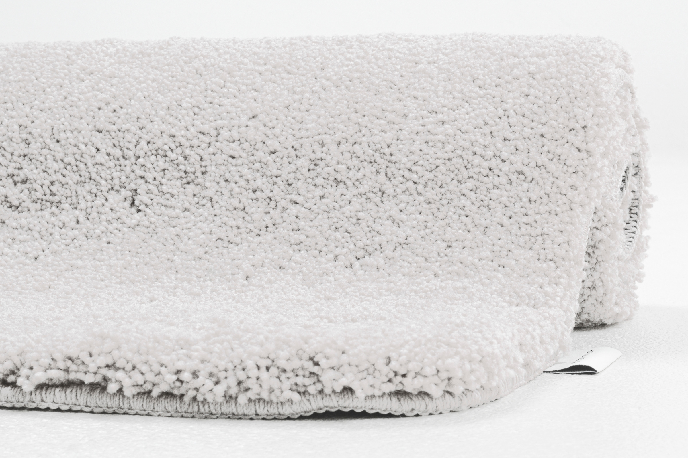 TOM TAILOR Badematte »Cozy Bath UNI«, Höhe 27 mm, rutschhemmend beschichtet, fußbodenheizungsgeeignet, Badteppich, Uni Farben, rechteckig, rund und oval erhältlich