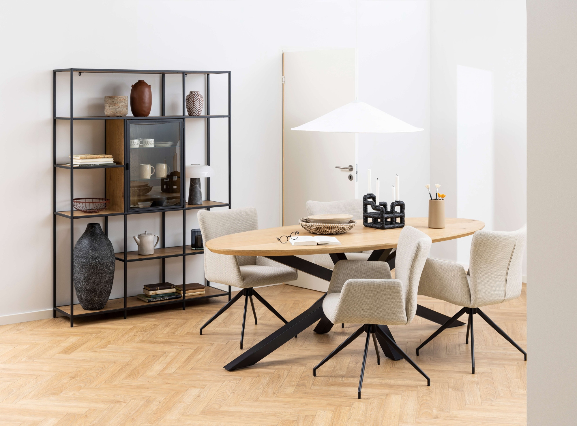 ACTONA GROUP Esstisch