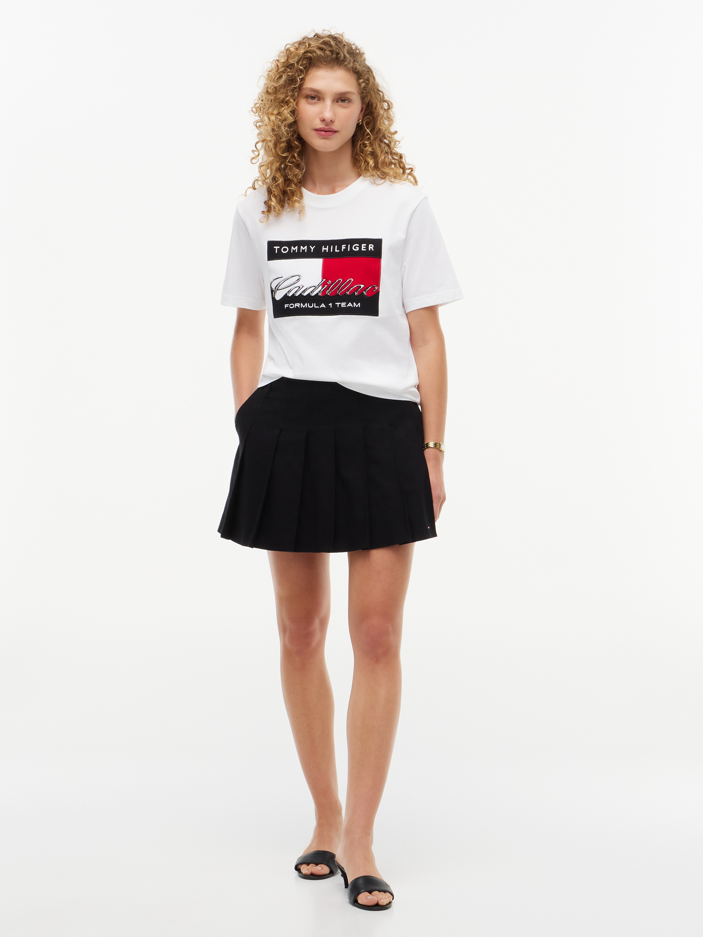 Tommy Hilfiger T-Shirt »TH x Cadillac Formula 1® Team GRAPHIC FLAG« aus Baumwoll-Jersey, Unisex