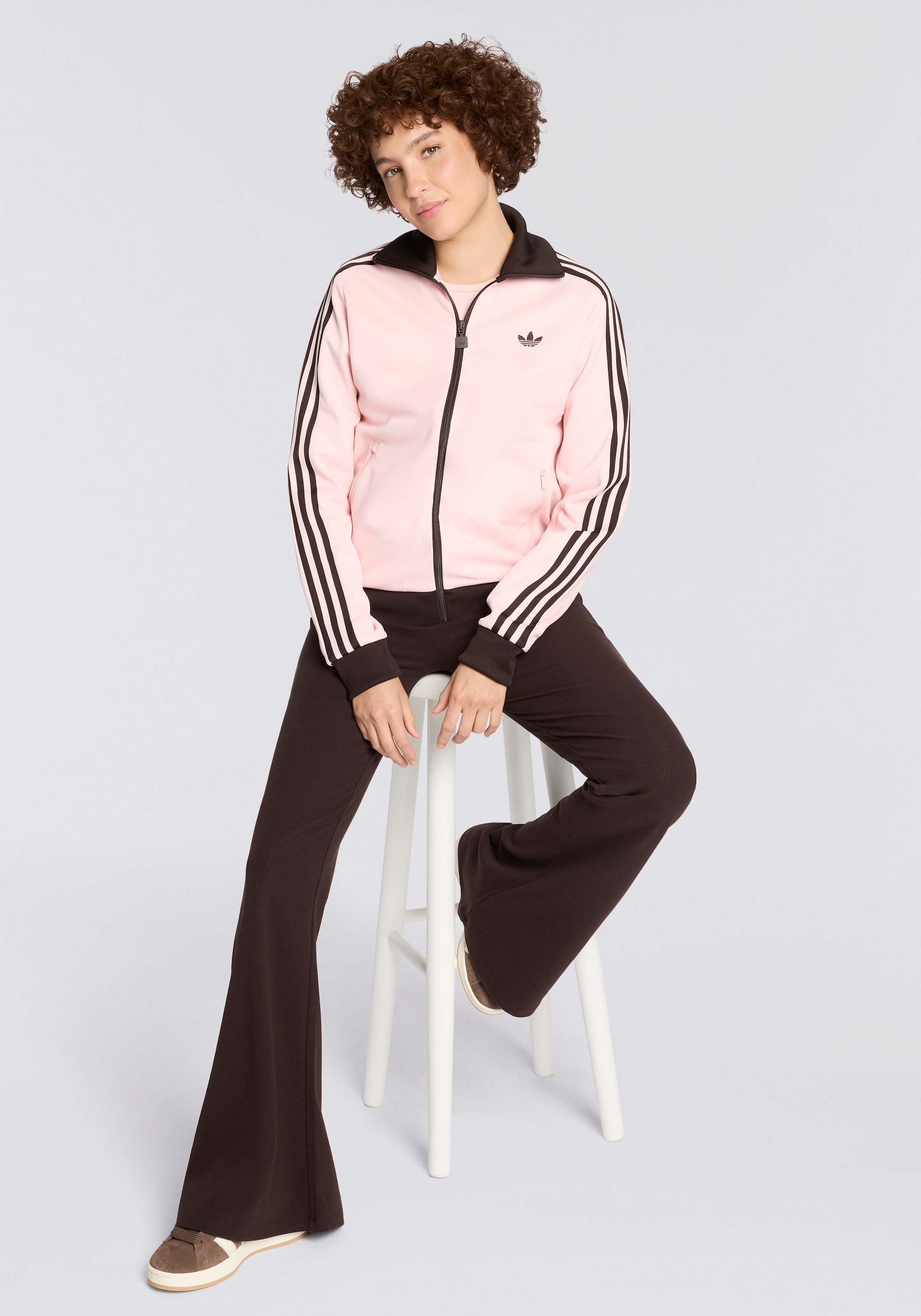 adidas Originals Trainingsjacke »CLASSIC TT« für Erwachsene, mit Reißverschluss, aus Baumwolle, reguläre Passform