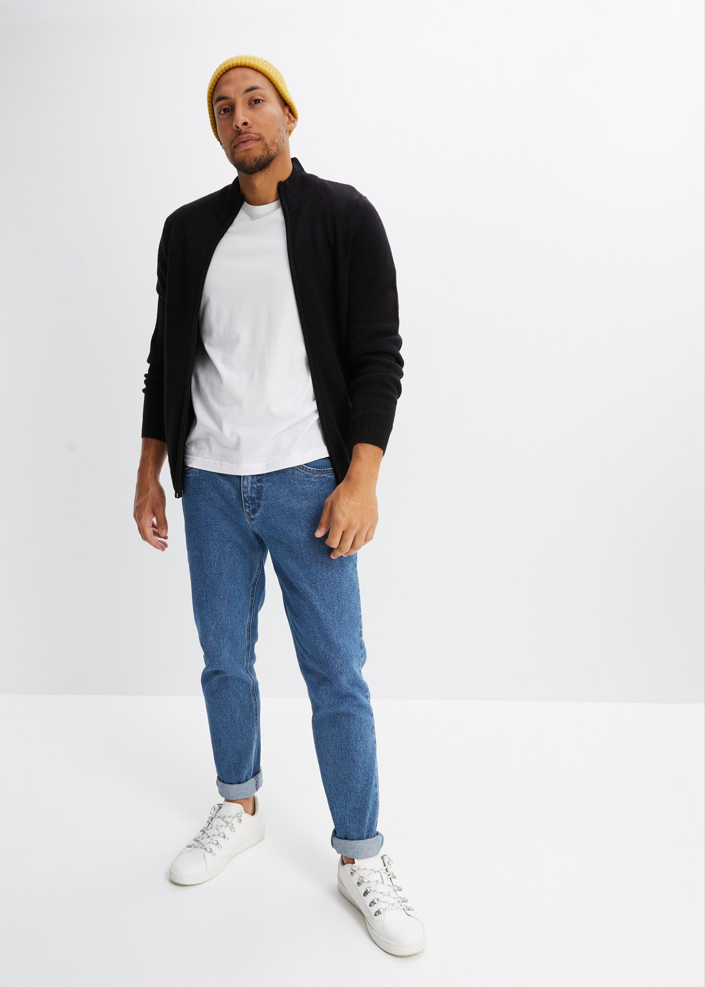 bonprix Strickjacke »Feinstrickjacke« mit Stehkragen, Regular Fit, aus Polyacryl, mit Reißverschluss