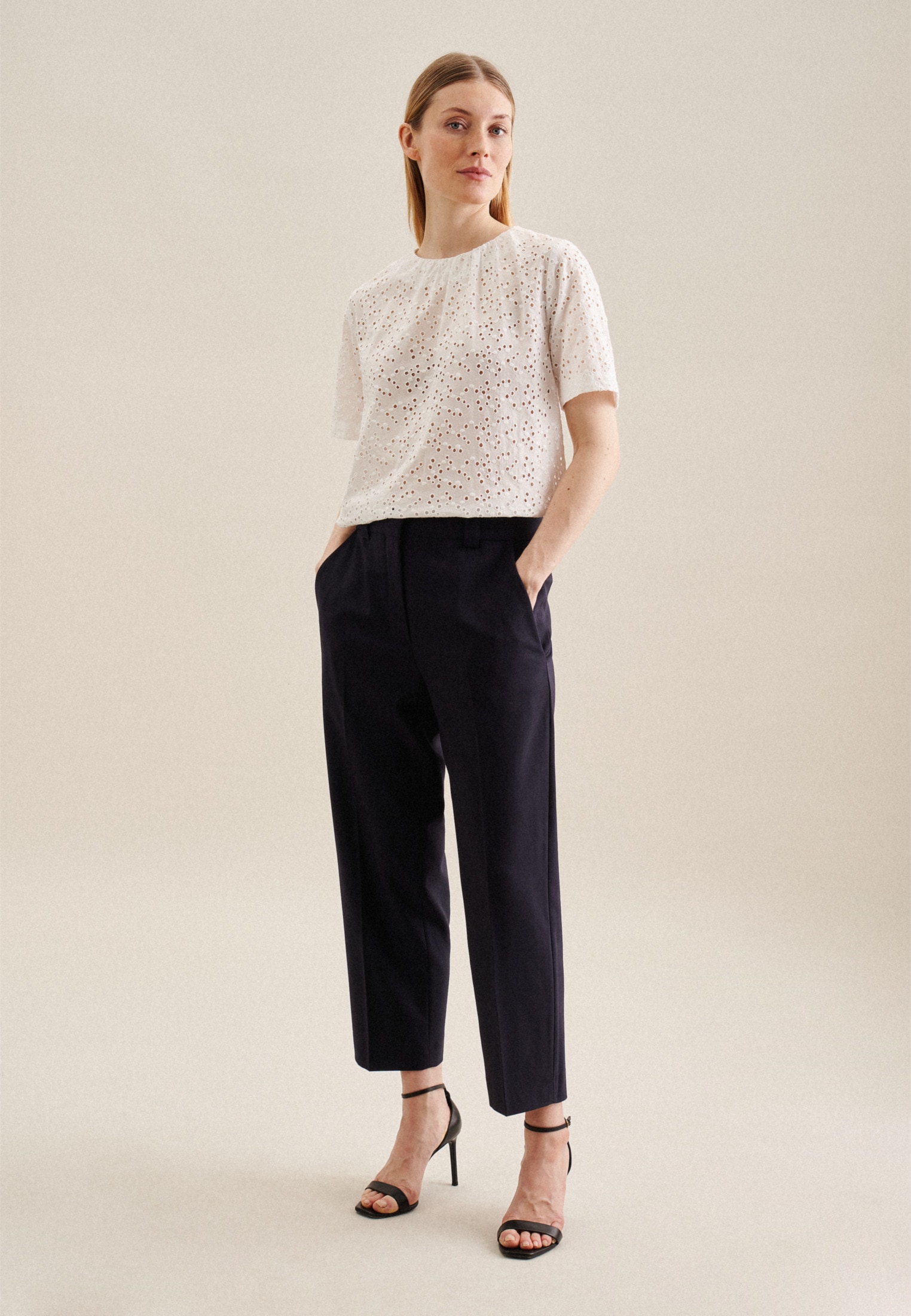 seidensticker Shirtbluse »Schwarze Rose« Kurzarm Rundhals Stickerei