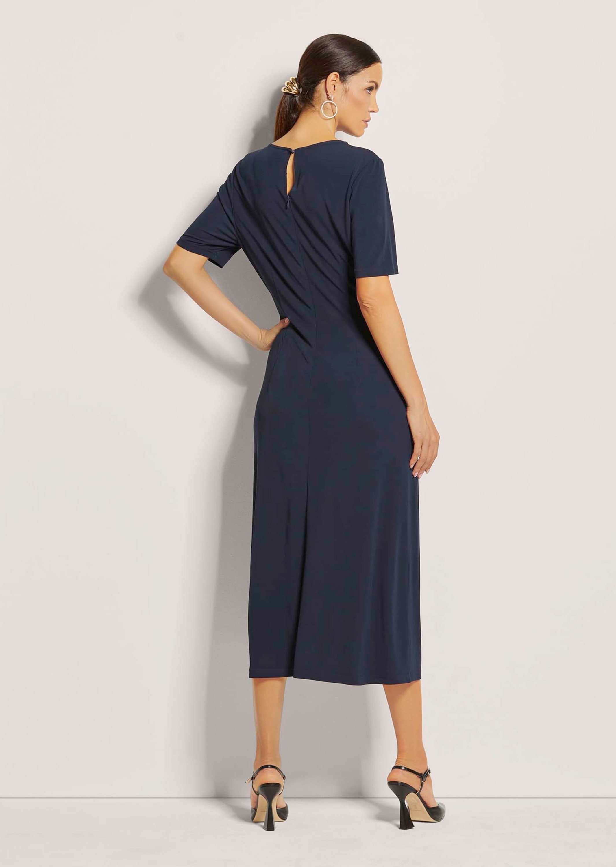 MADELEINE Midikleid »Kleid Halbarm-Kleid mit Taillenband«