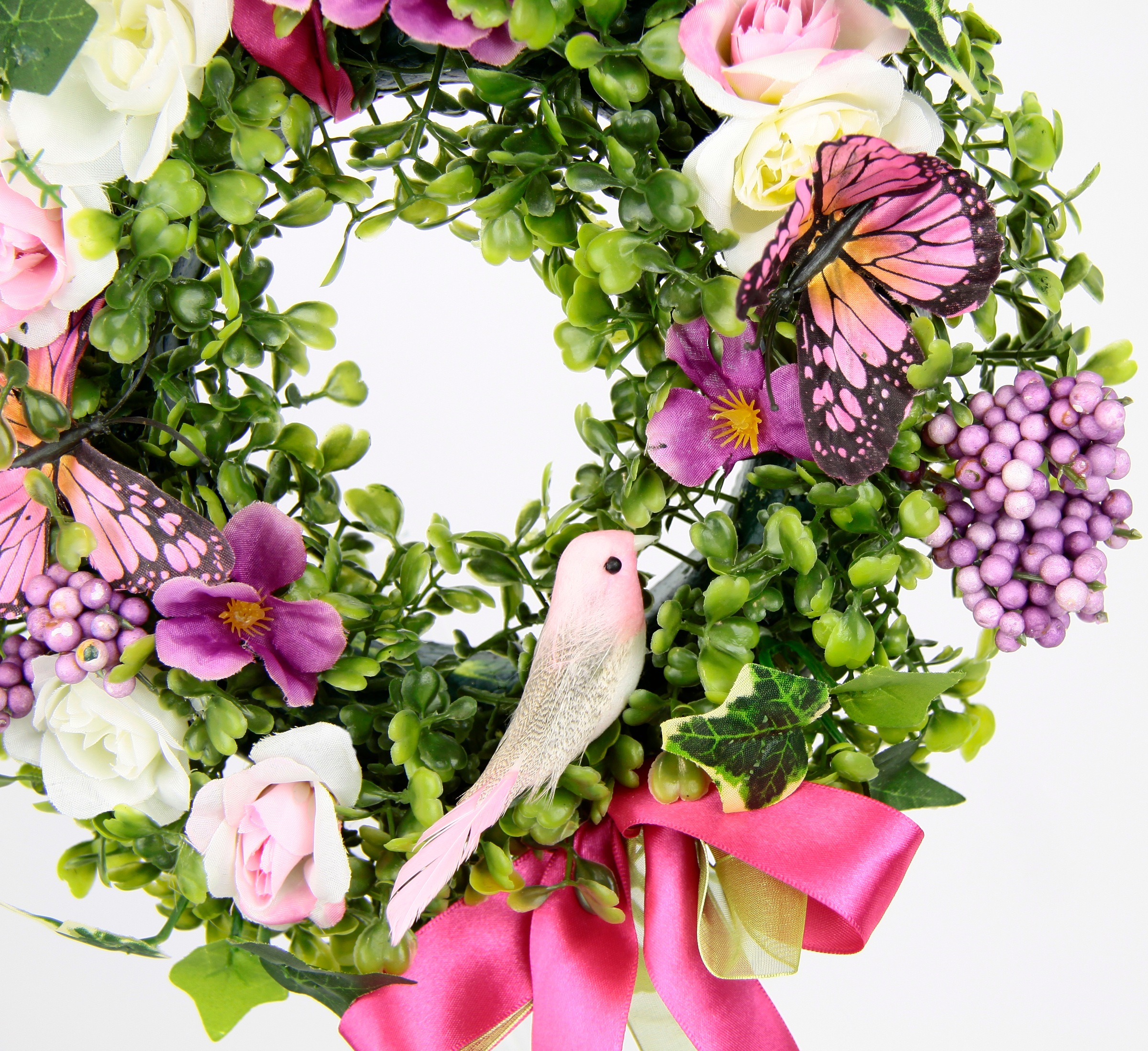 I.GE.A. Kunstkranz »Aus Buchs, mit Rosen, Schleife, Schmetterling und Vogel«, Wandkranz mit künstlichen Kranz Rosenkranz