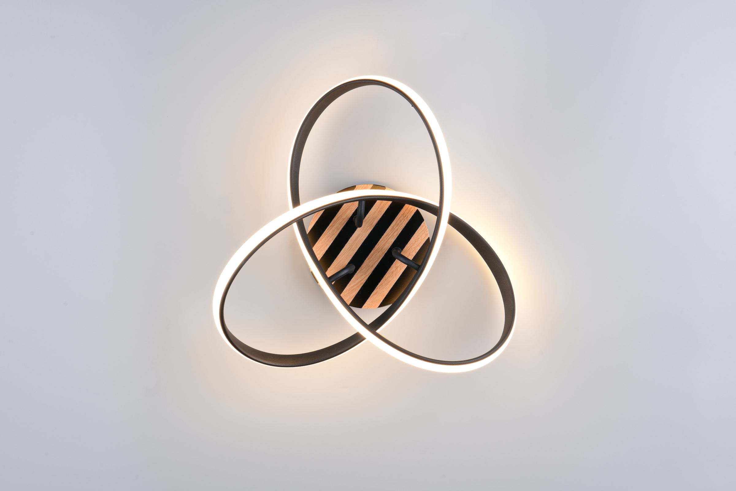 OTTO home LED Deckenleuchte »Ullii, Deckenlampe warmweiß 3000K 15W, Print Holzoptik Streifen« LED-Board 1 Stk. Warmweiß als Wandleuchte oder Deckenleuchte, LED 1800 Lumen, Ø 40cm Wohnzimmer