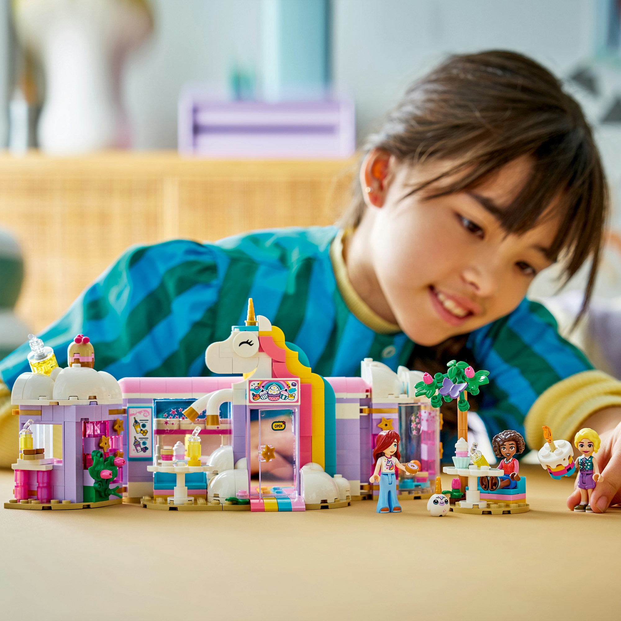LEGO® Konstruktionsspielsteine »Einhorn-Traumcafé (42684), LEGO Friends« Made in Europe