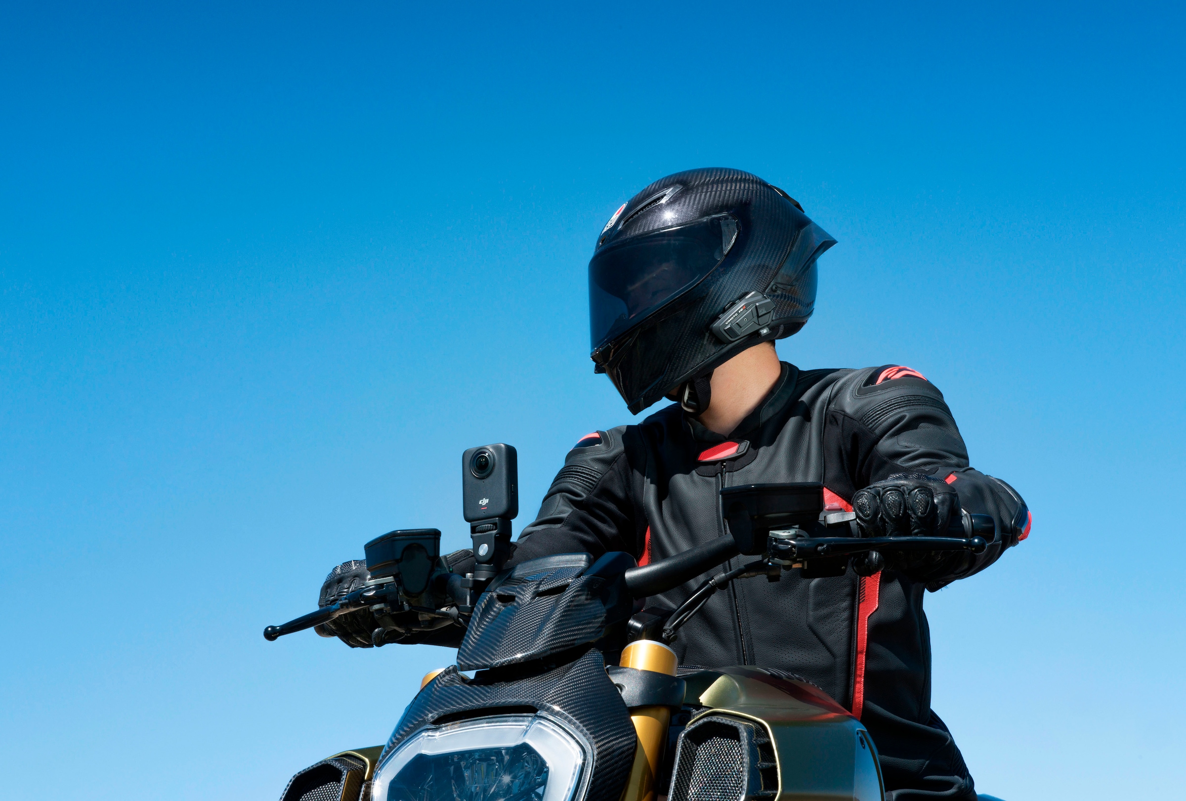 DJI Action Cam »Osmo 360 Adventure Combo«, 8K, Bluetooth-WLAN (Wi-Fi), 360°-Kamera