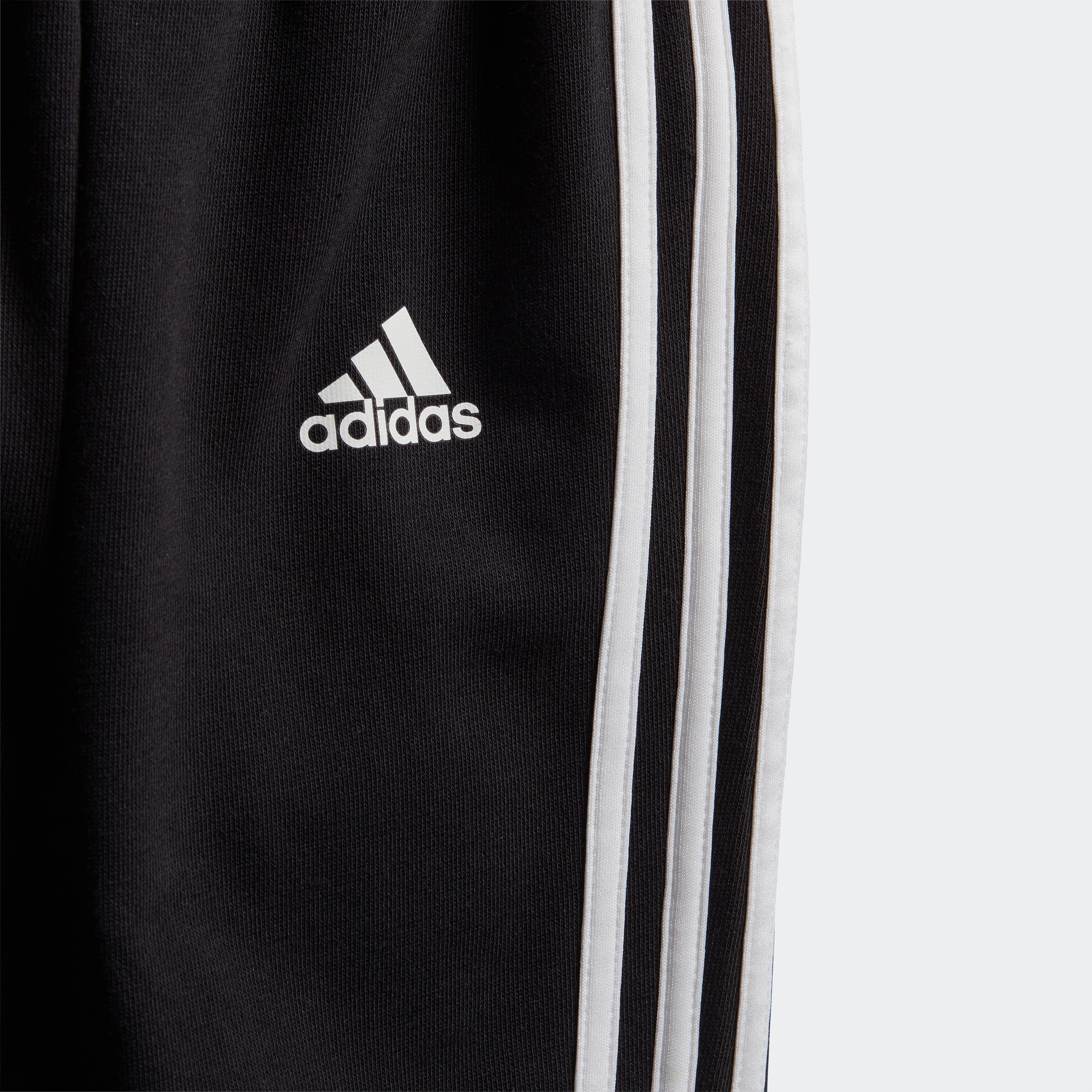 adidas Sportswear Trainingsanzug »BADGE OF SPORT FRENCH TERRY«, (2 tlg.)
