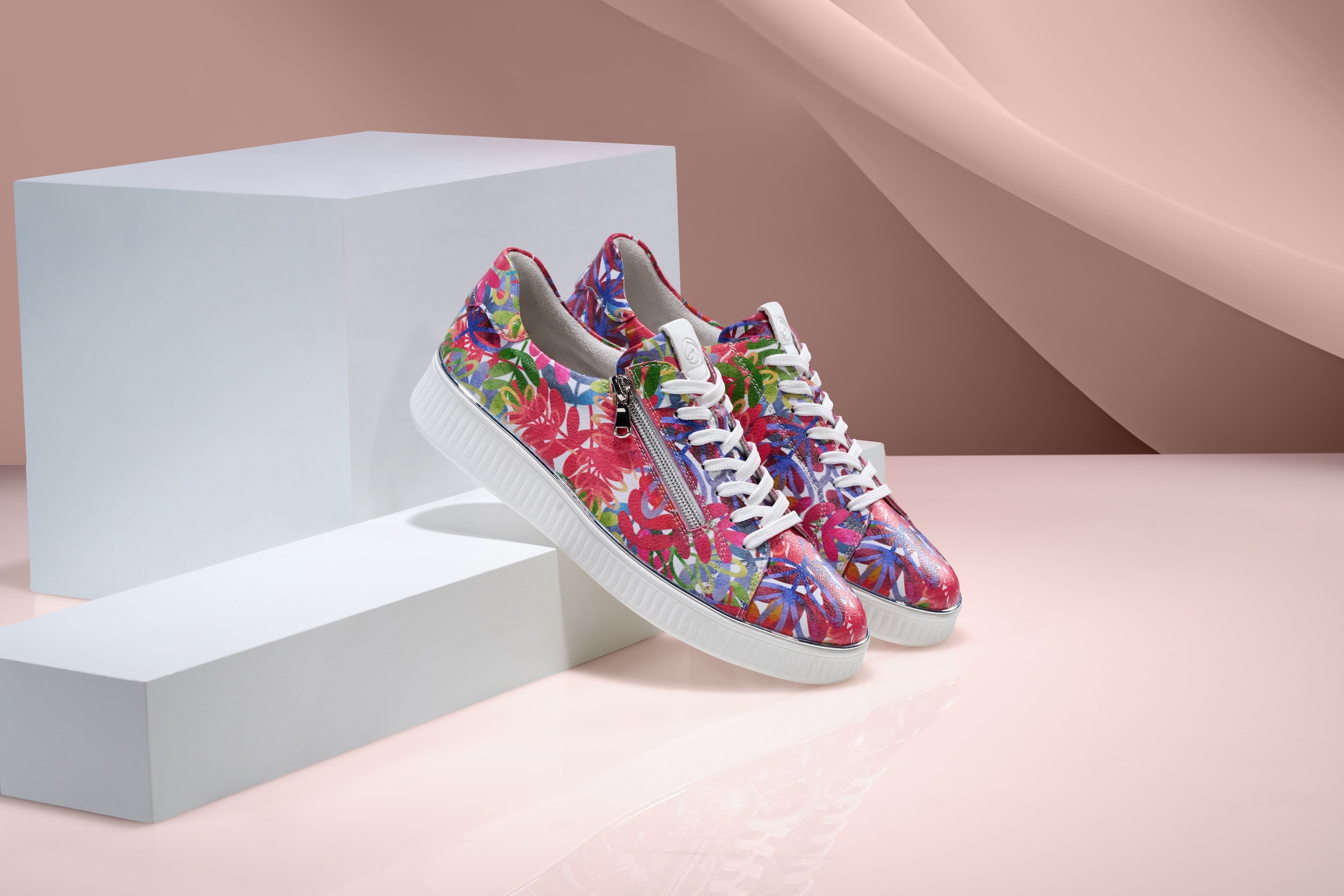 Remonte Plateausneaker, Freizeitschuh, Halbschuh, Schnürer mit gepolstertem Schaftrand