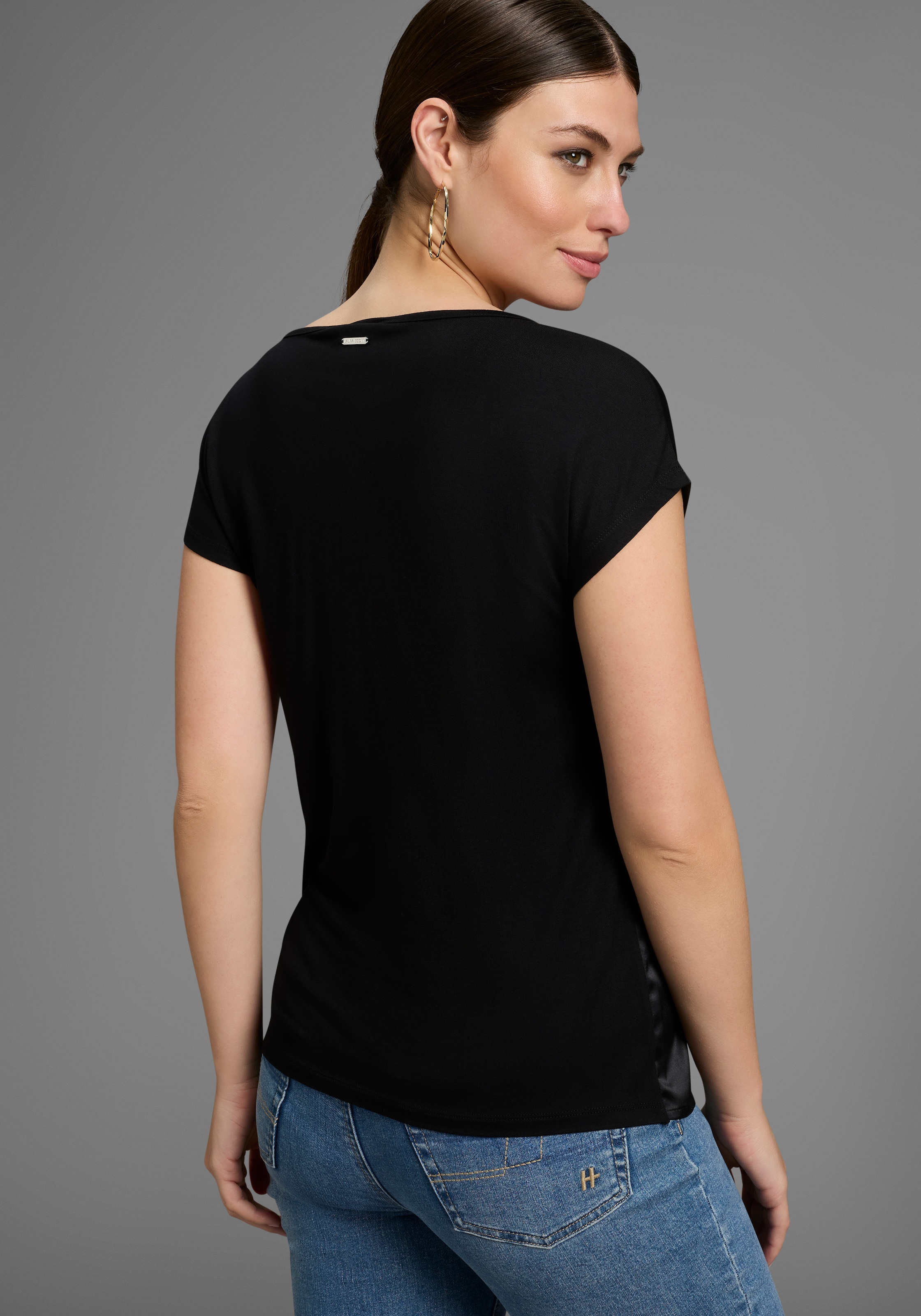 Laura Scott Shirtbluse »mit Satin-Vorderteil und hochflexiblen Jersey-Rücken« lockere Passfrom, zeitlos & gut zu kombinieren