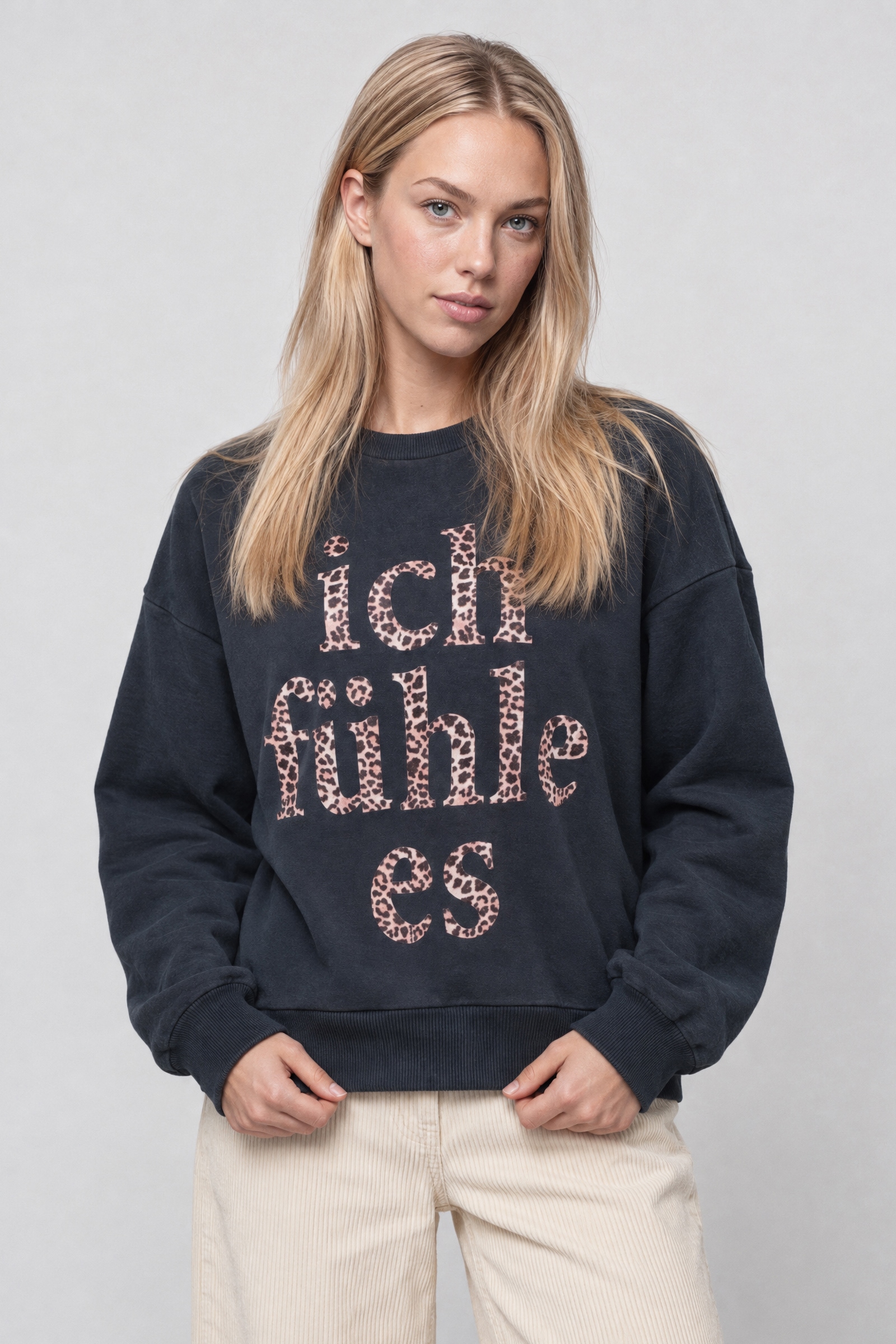 Alife & Kickin Sweatshirt , Leo-Schriftzug vorn, Rundhals, Rippbündchen, locker geschnitten

