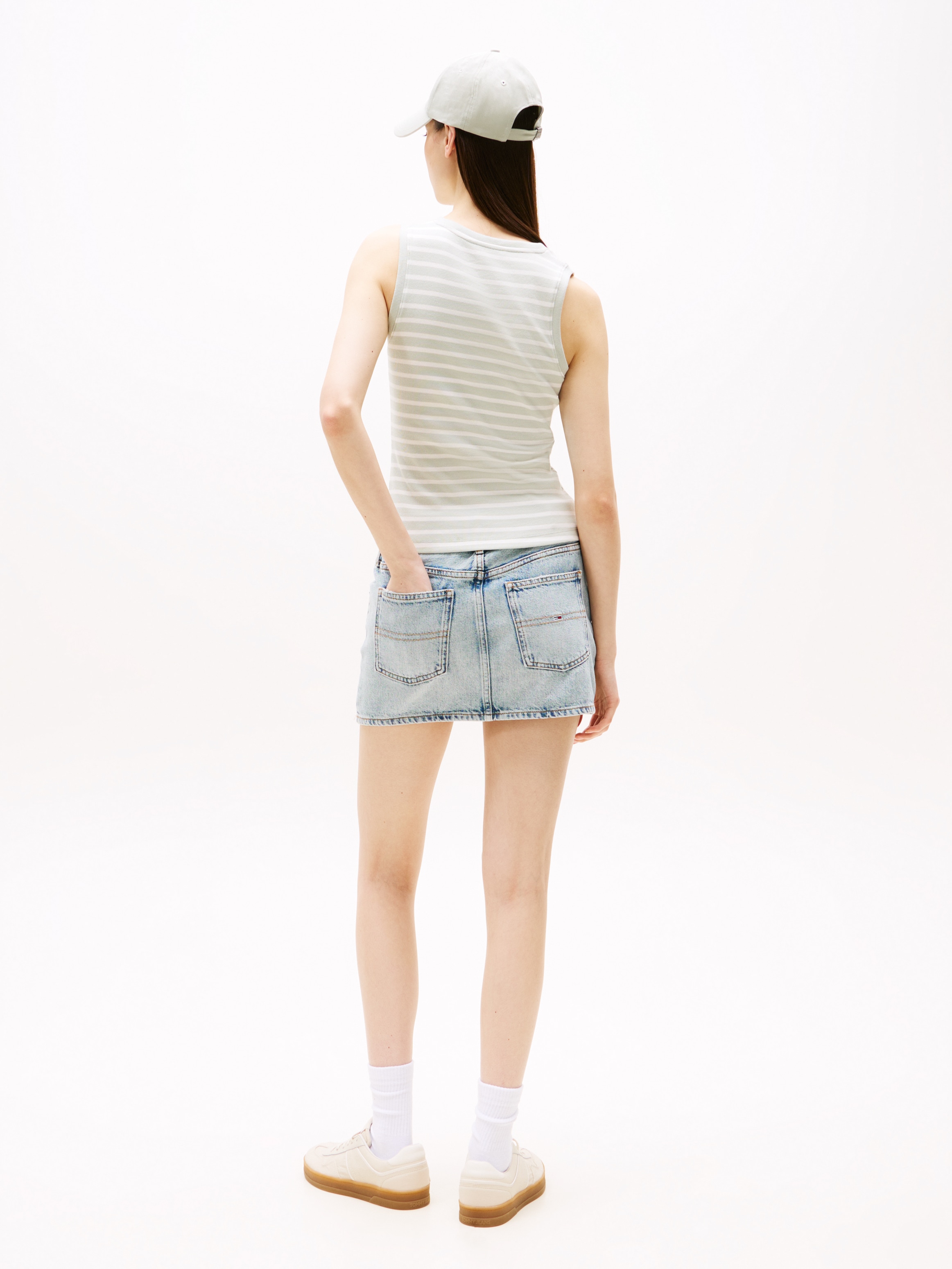 Tommy Jeans Tanktop »TJW ESSENTIAL RIB TANK EXT«, mit Logostickerei