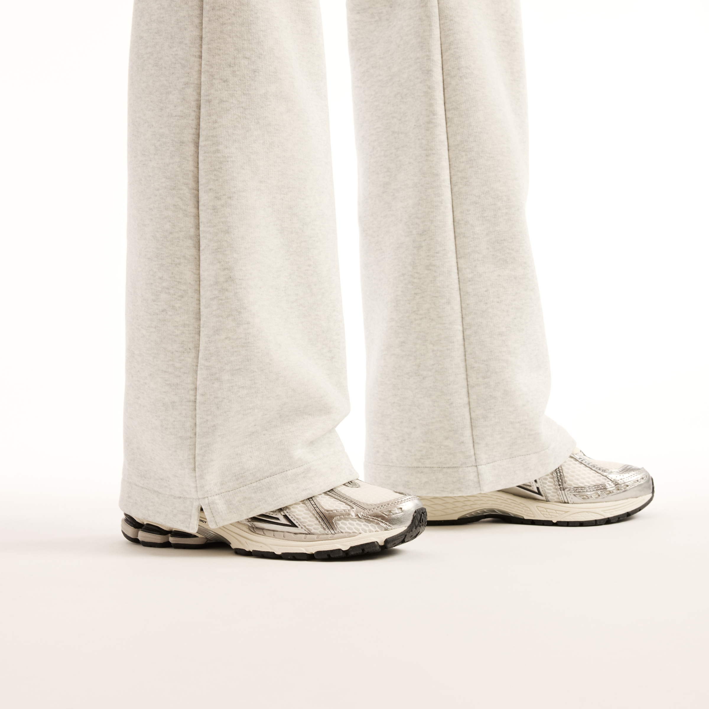 New Balance Sweathose »REIMAGINED FLEECE PANT«  für Erwachsene, mit sportlichem Stil, lange Hosenform