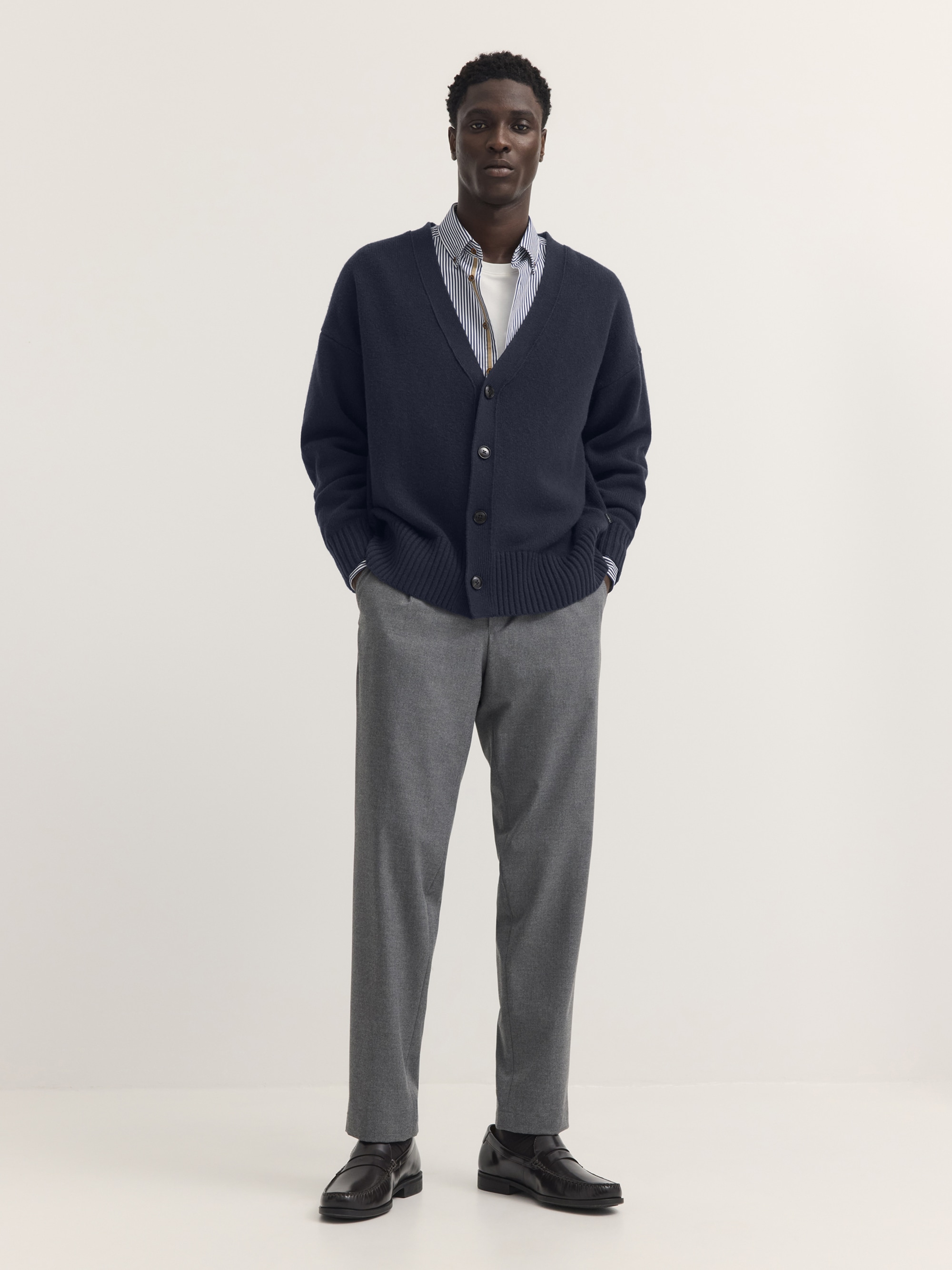 bugatti Strickjacke »Regular Fit« Regular Fit Wollmix V-Ausschnitt