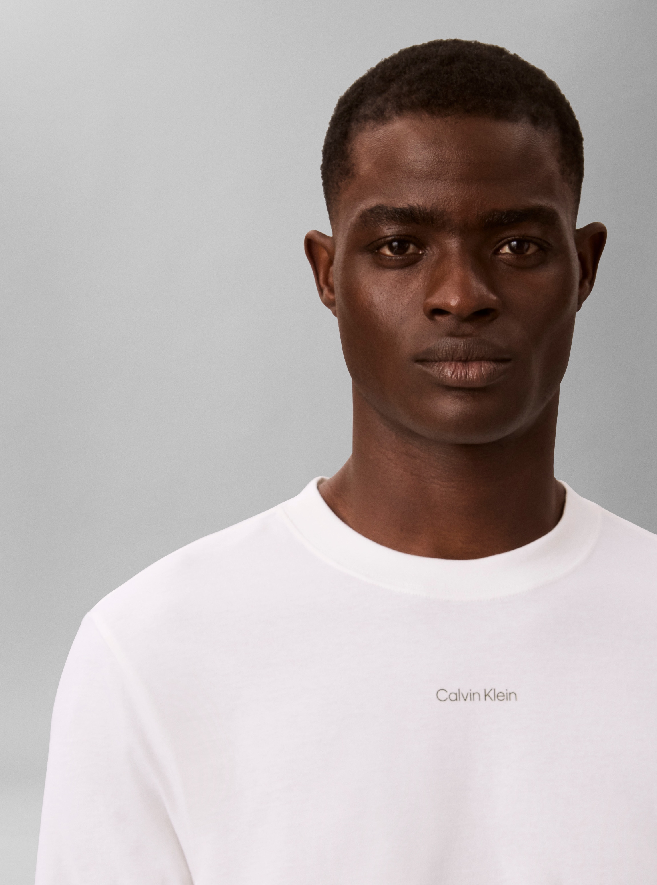 Calvin Klein Jeans Langarmshirt »EASY 20S RETRO CALVIN BACK« Regular fit mit Markenprint