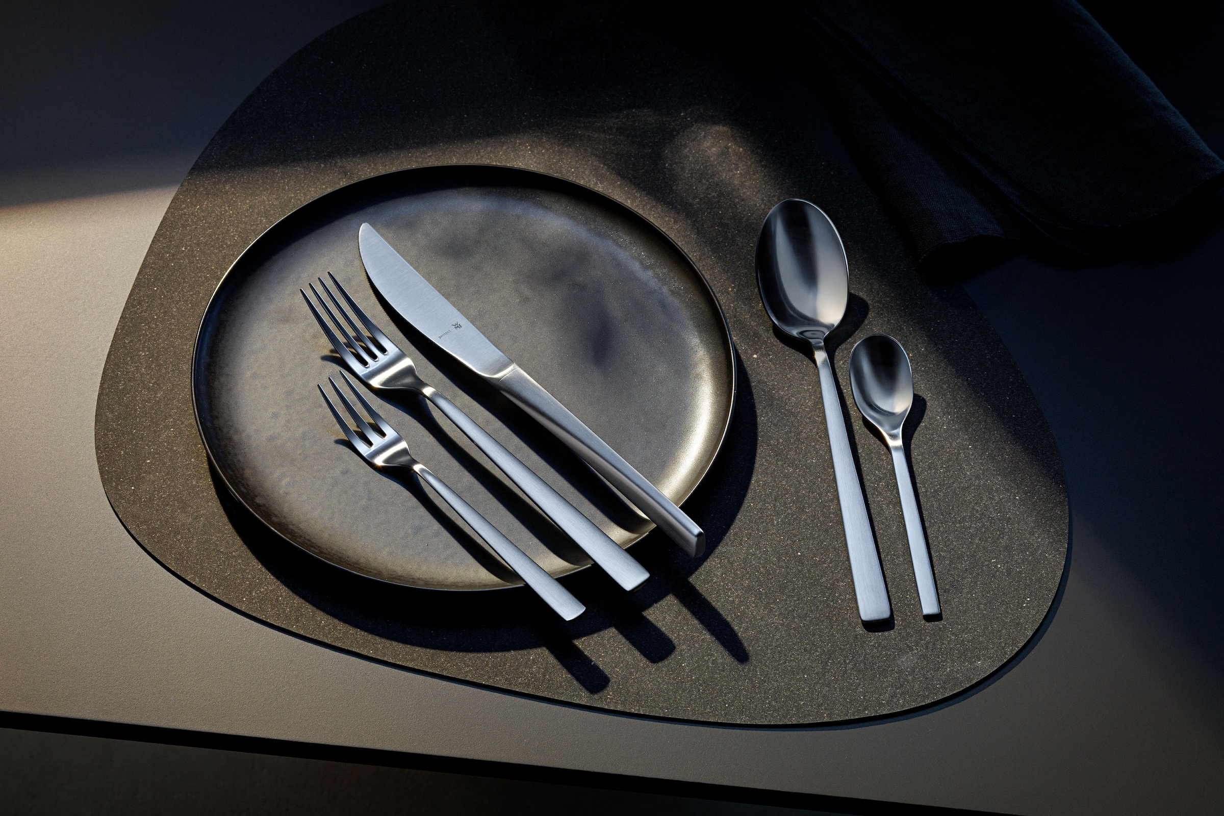 WMF Besteck-Set »Corvo«, (Set, 30 tlg.), mattiert, kratzbeständig, ergonomisch, spülmaschinenfest