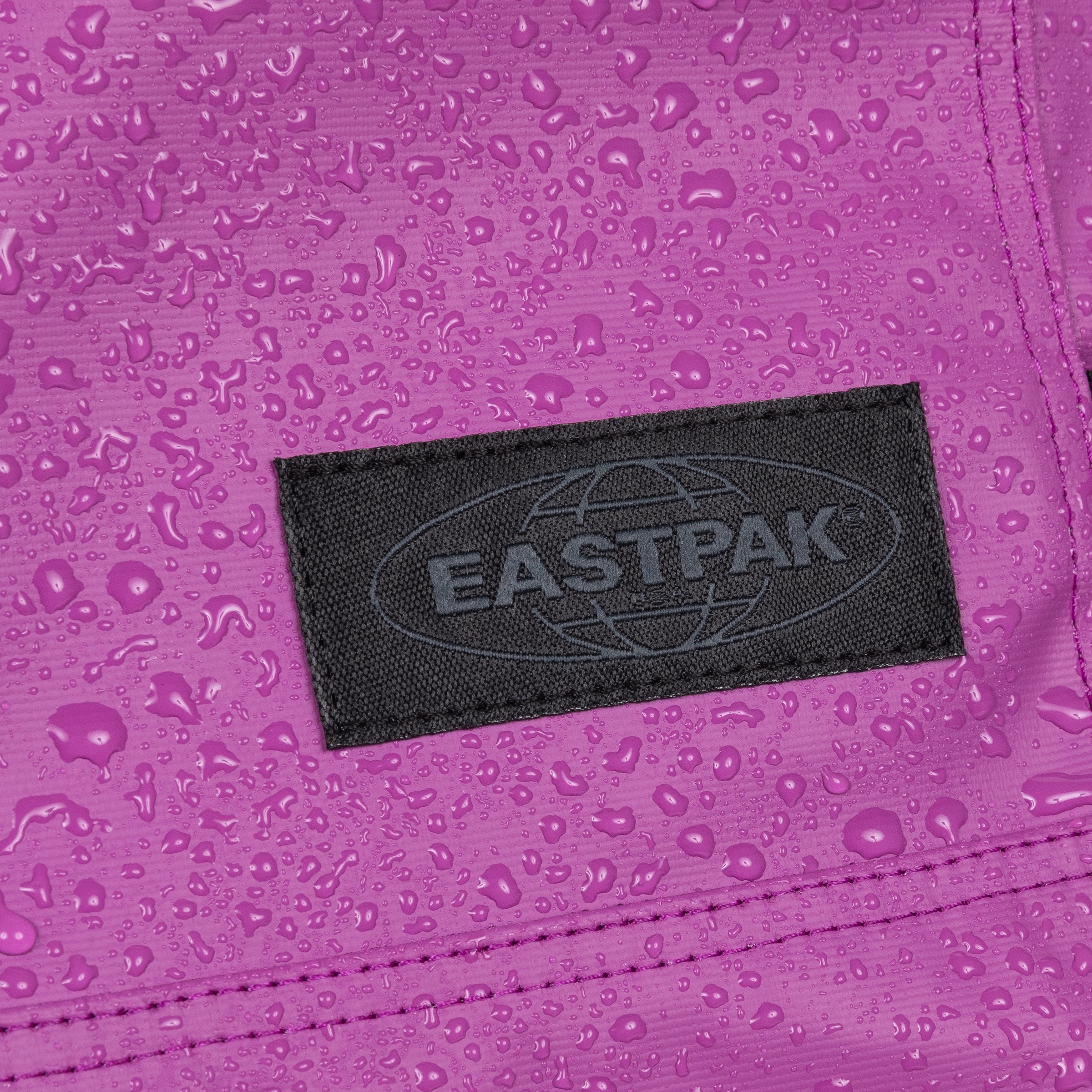 Eastpak Freizeitrucksack »TRAVELPACK«, 2 in 1 Rucksack und Tragetasche