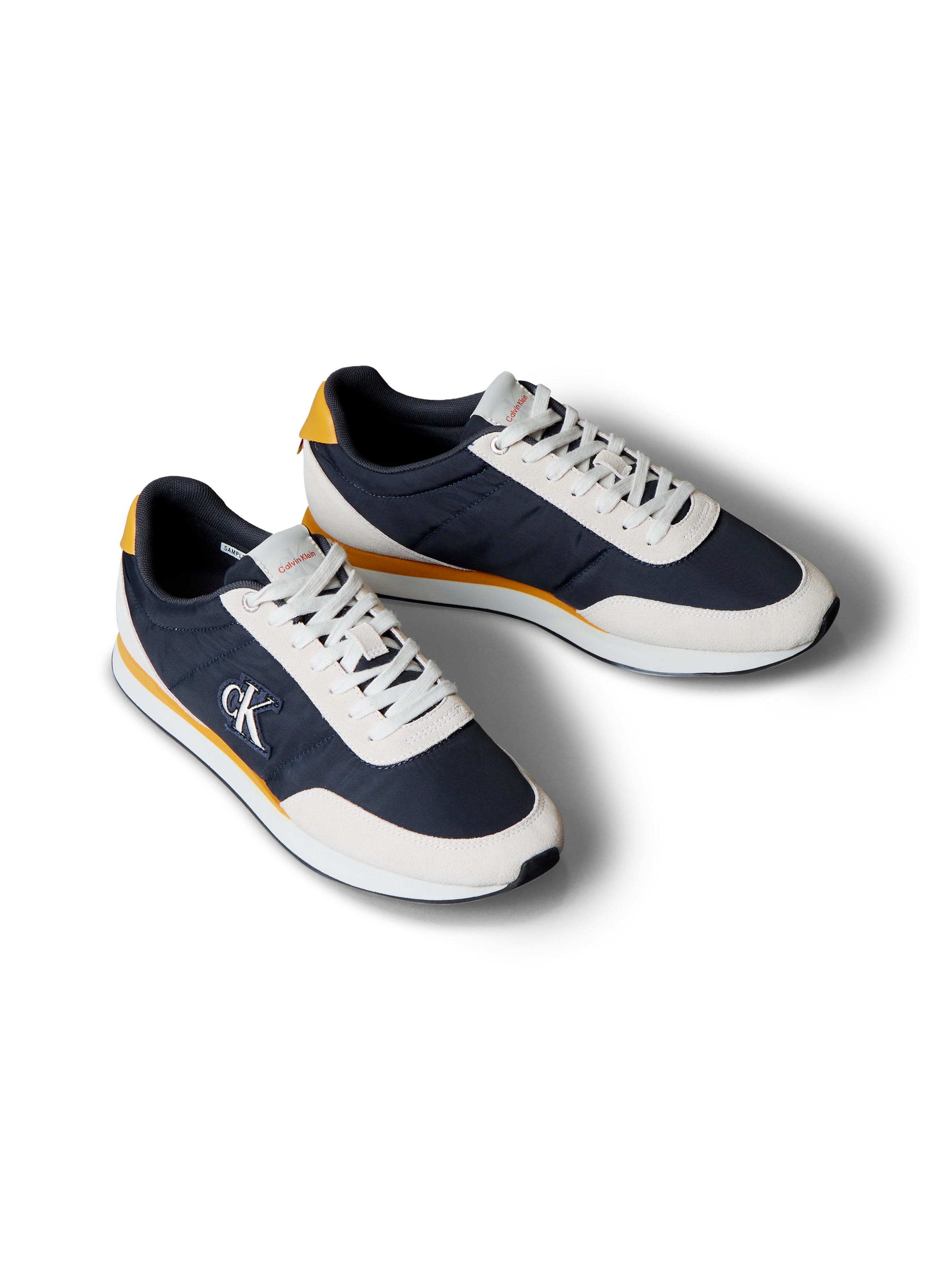 Calvin Klein Jeans Sneaker »RETRO RUNNER ESS MIX MAT«  Freizeitschuh, Halbschuh, Schnürschuh mit Logo-Emblem