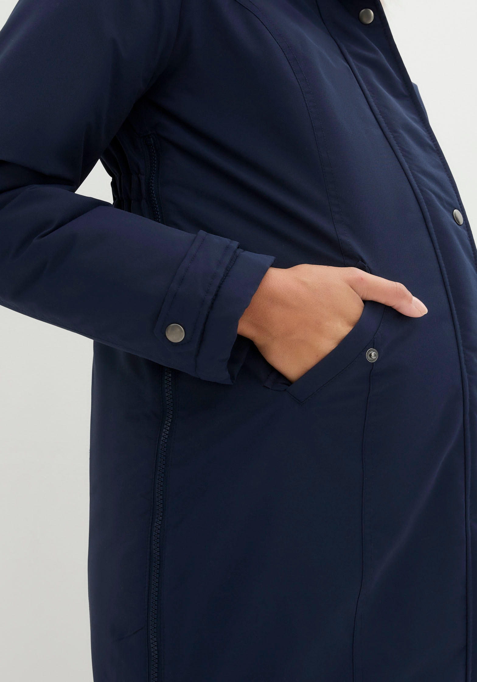 bonprix Umstandsjacke mit Kapuze mit elastischem Gummizug, seitlicher Erweiterung durch Reißverschlüsse