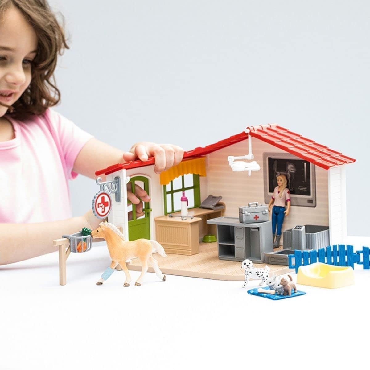 Schleich® Spielwelt »FARM WORLD, Tierarzt-Praxis mit Haustieren (42502)« Made in Europe