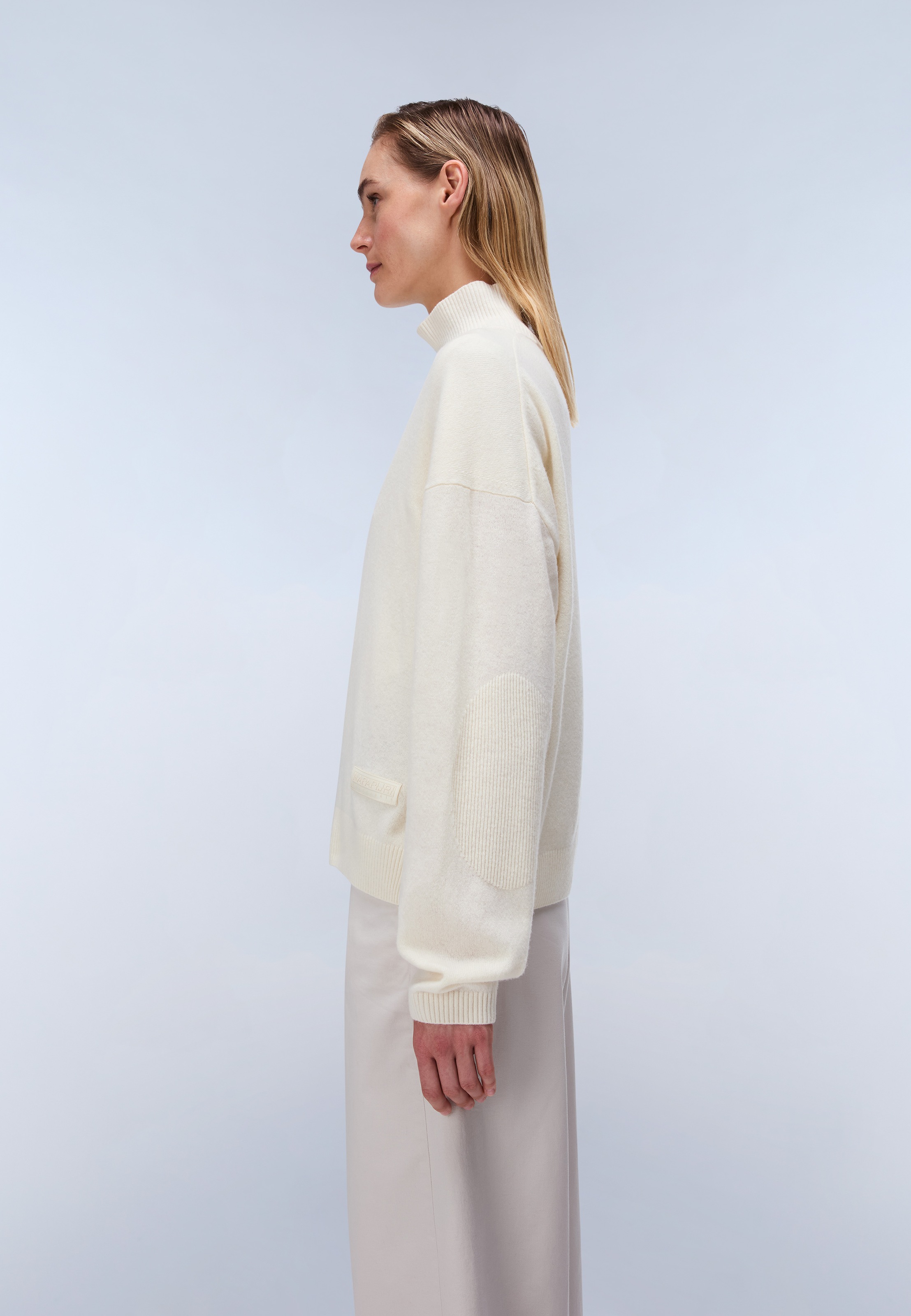 Napapijri Strickpullover »D-MIS T W BEIGE DIMITY« sportlicher Stil, klassischer Strickcharakter, aus Wolle und Polyamid