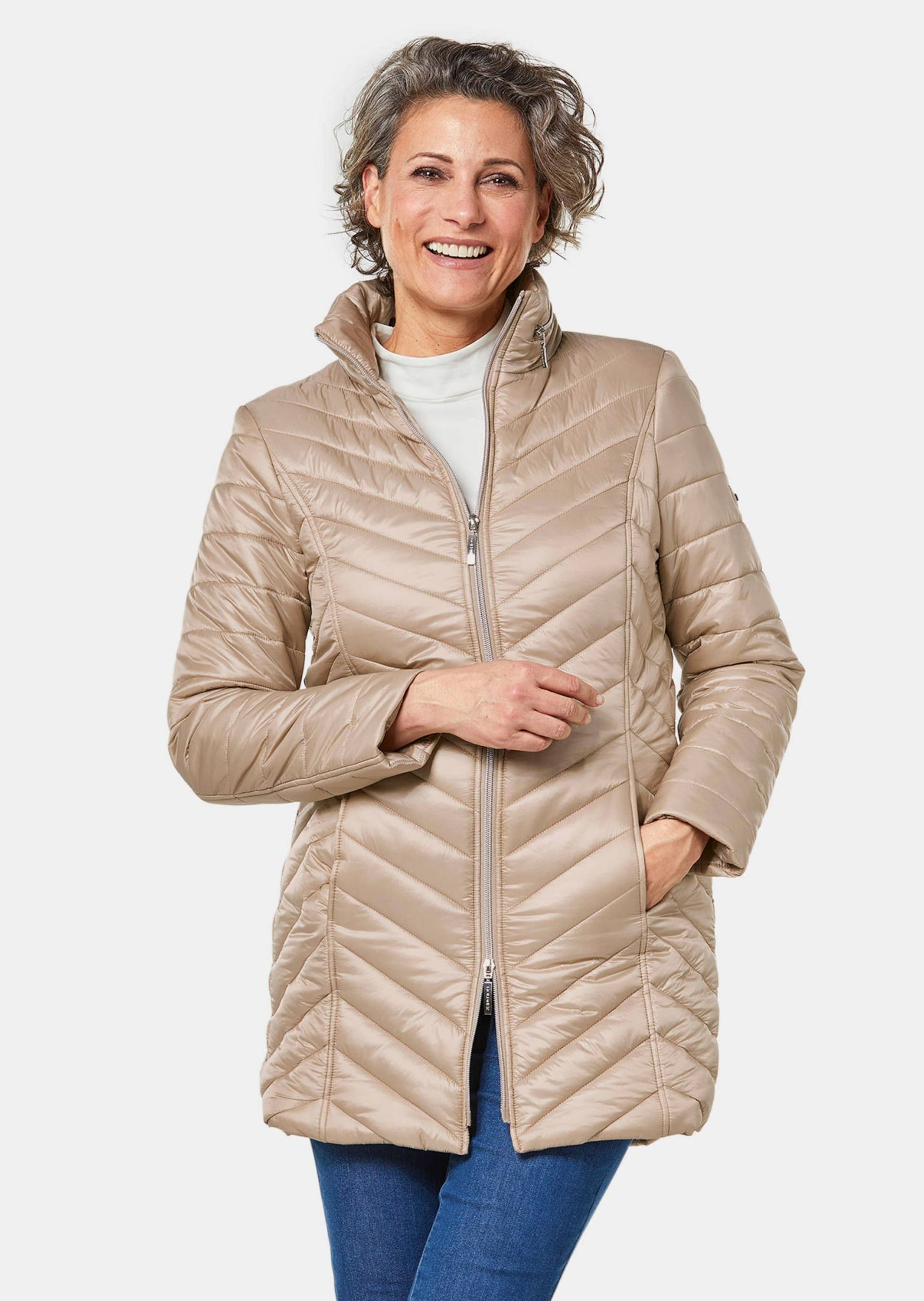 GOLDNER Kurzjacke »Longsteppjacke Figurschmeichelnde, leichte Longsteppjacke«