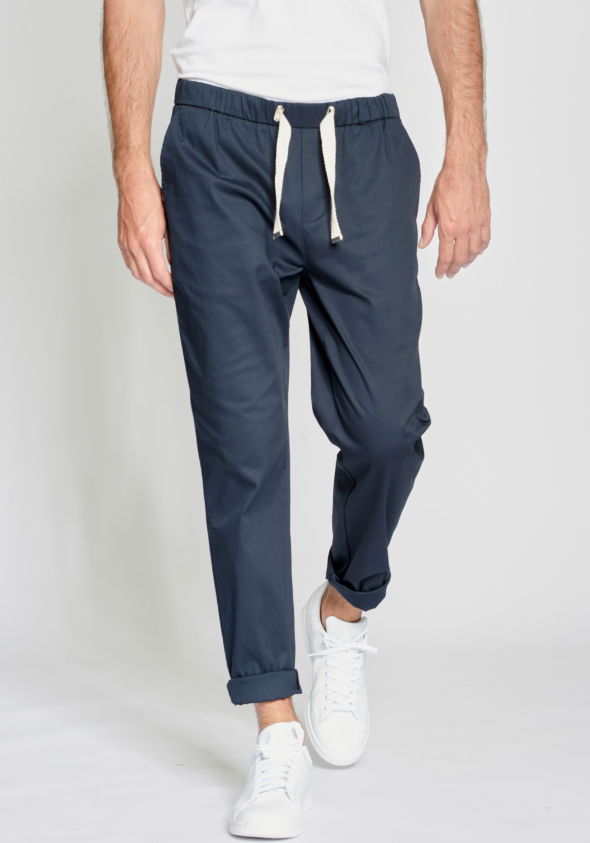 Chinohose »94SANTO JOGGER«, Jogger Style mit Gummizug und Tunnelzug-Verschluss