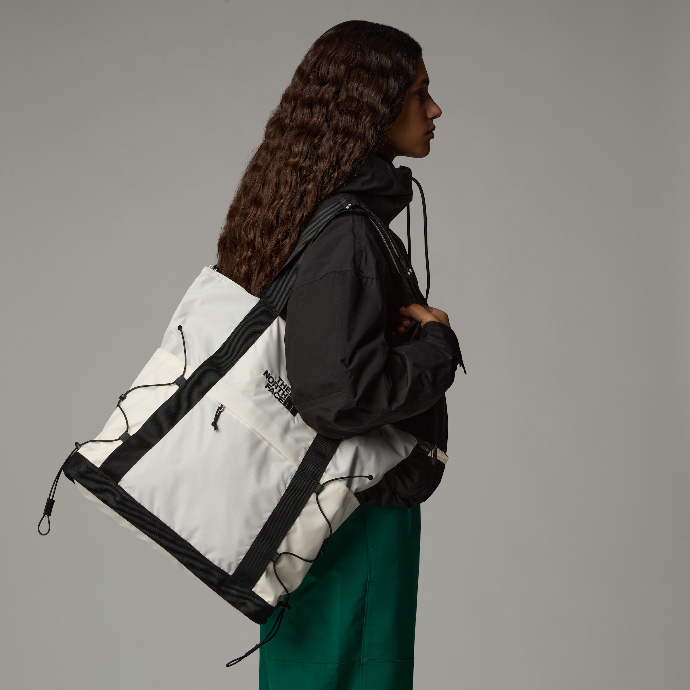 The North Face Umhängetasche »Borealis Tragetasche«, (1 tlg.), 22 Liter Volumen