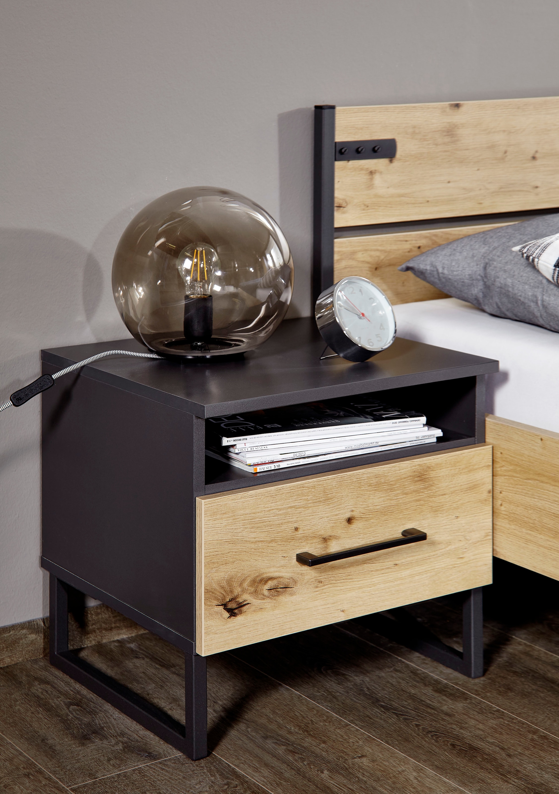 rauch Nachtkommode »Holmes«, im modernen Industrial Style