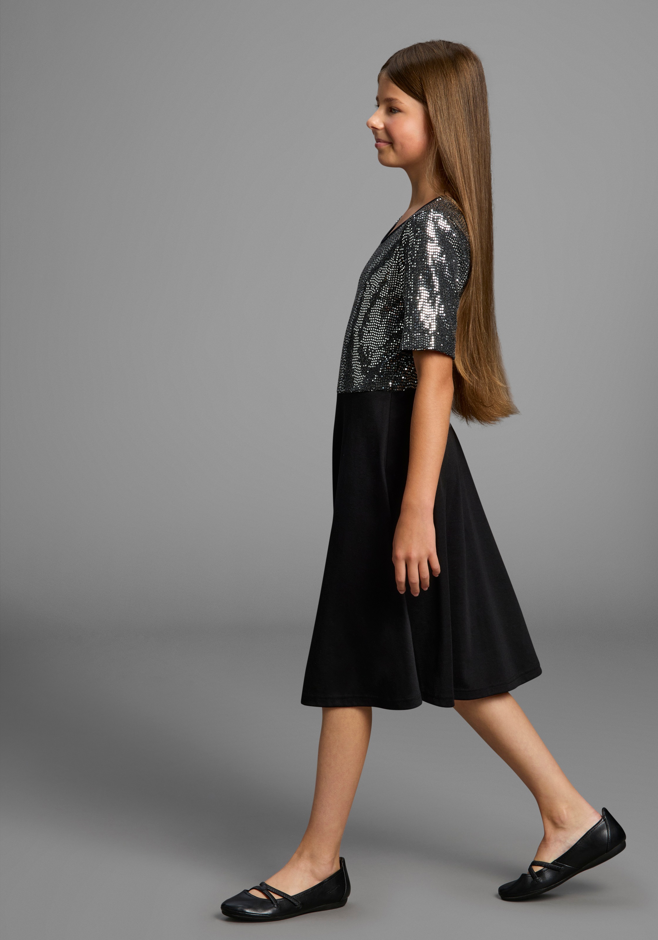 Bruno Banani Jerseykleid »Kleid in Pailletten-Optik« NEUHEIT: BRUNO BANANI für TEENS! Shirtkleid in Pailletten-Optik