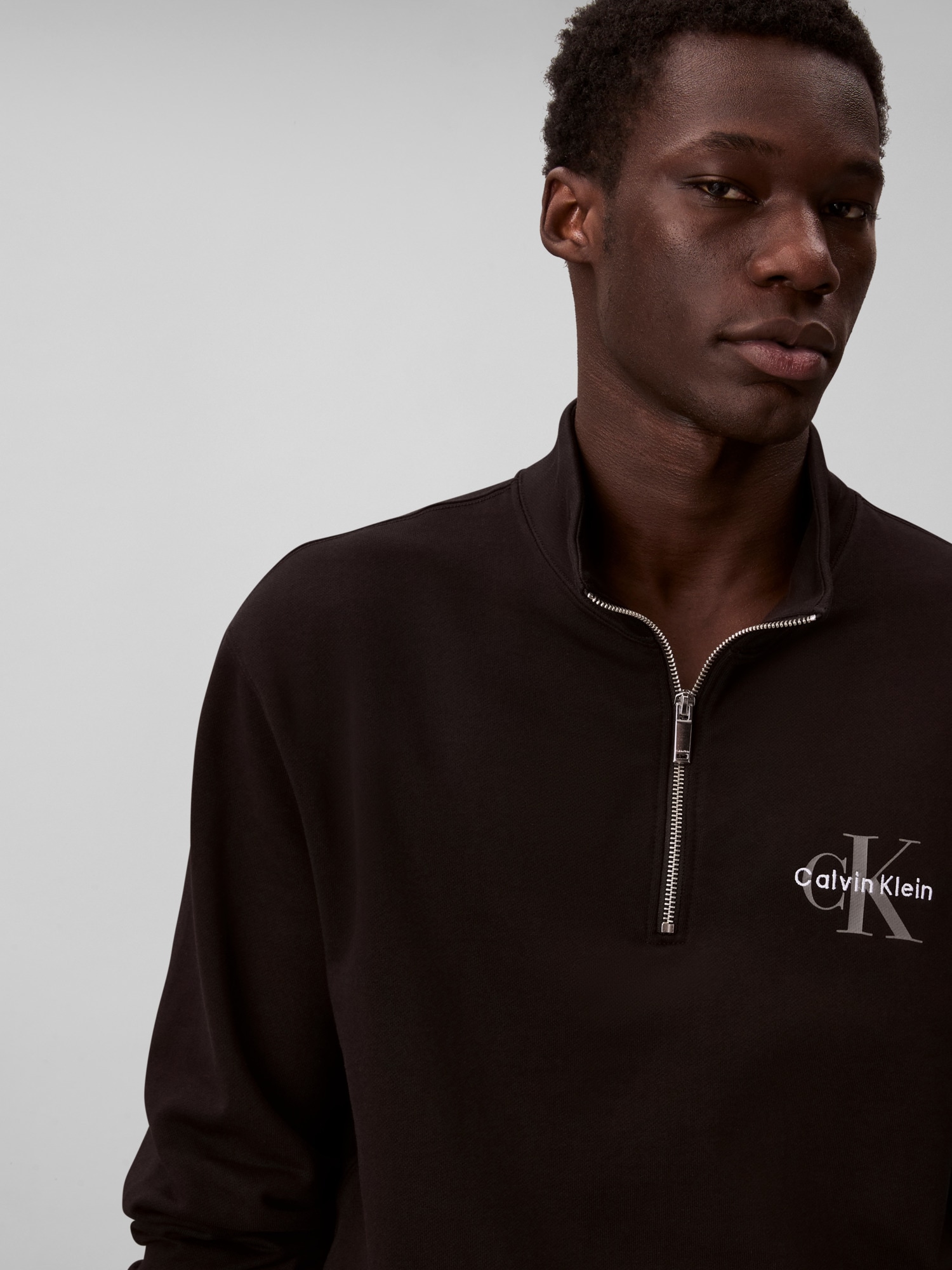 Calvin Klein Jeans Sweatshirt »LS EU 350TERRY MICRO MONOLOGO QT«, Regular fit, Stehkragen und Reißverschluss
