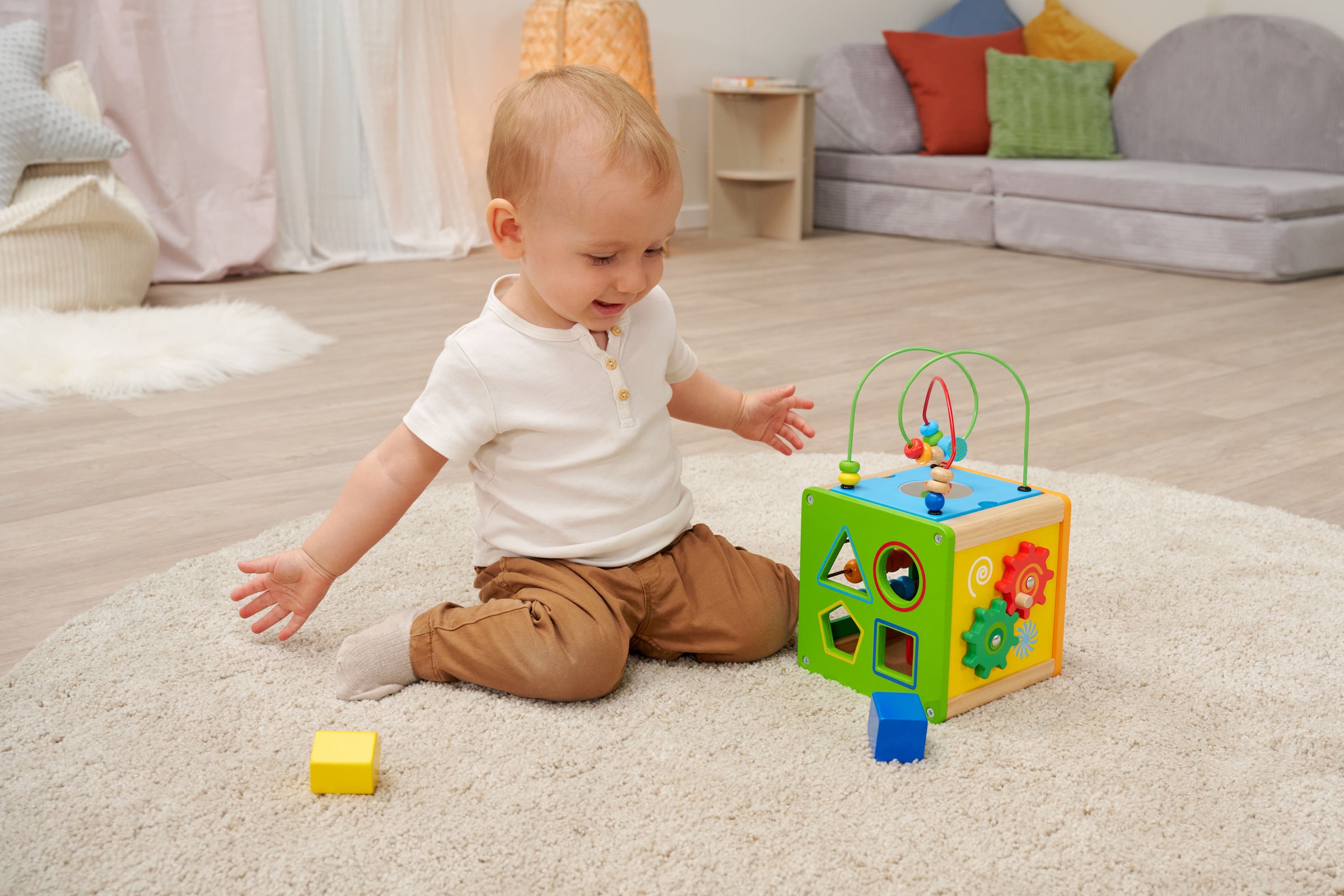 Eichhorn Motorikwürfel »Kleiner Spiel- und Lernwürfel« mit abnehmbarer Motorikschleife