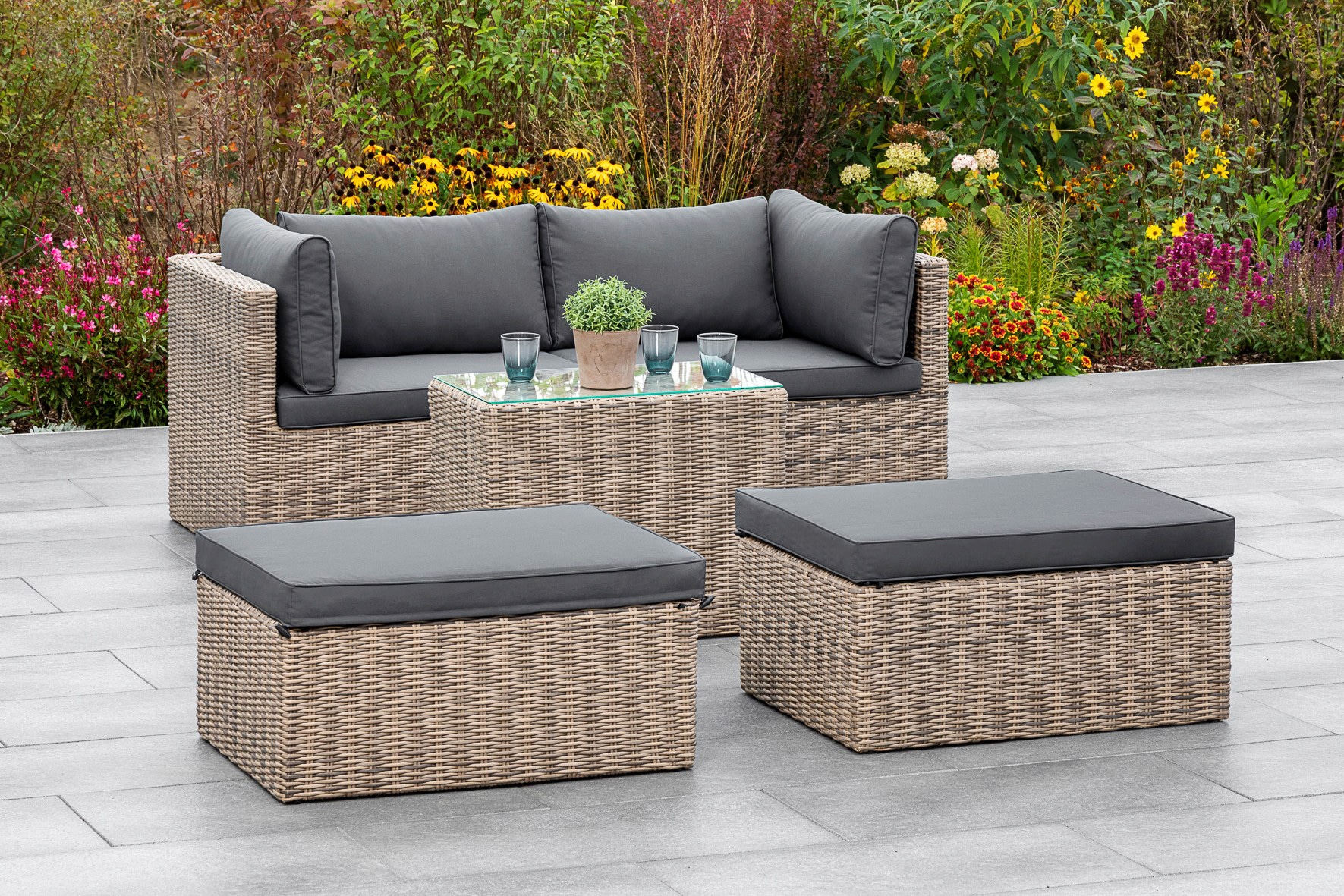 MERXX Garten-Essgruppe »Licosa«, (5 tlg.), 2 Sessel, 2 Hocker, Tisch, mit Auflagen, naturgrau