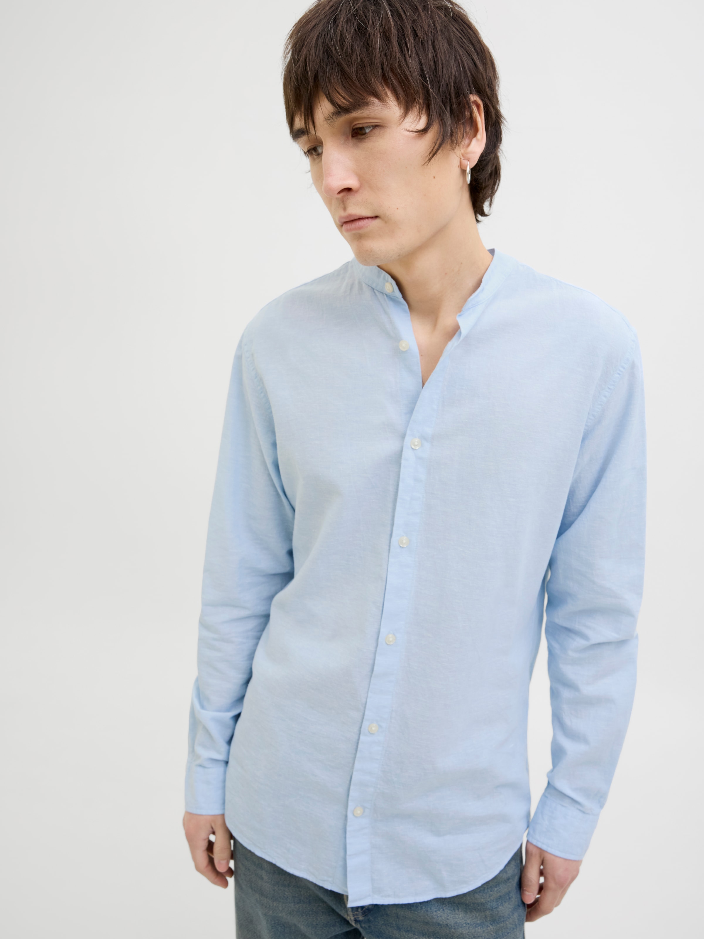 Jack & Jones Langarmhemd »JJEBREEZE BAND SHIRT LS SN«, mit Bandkragen