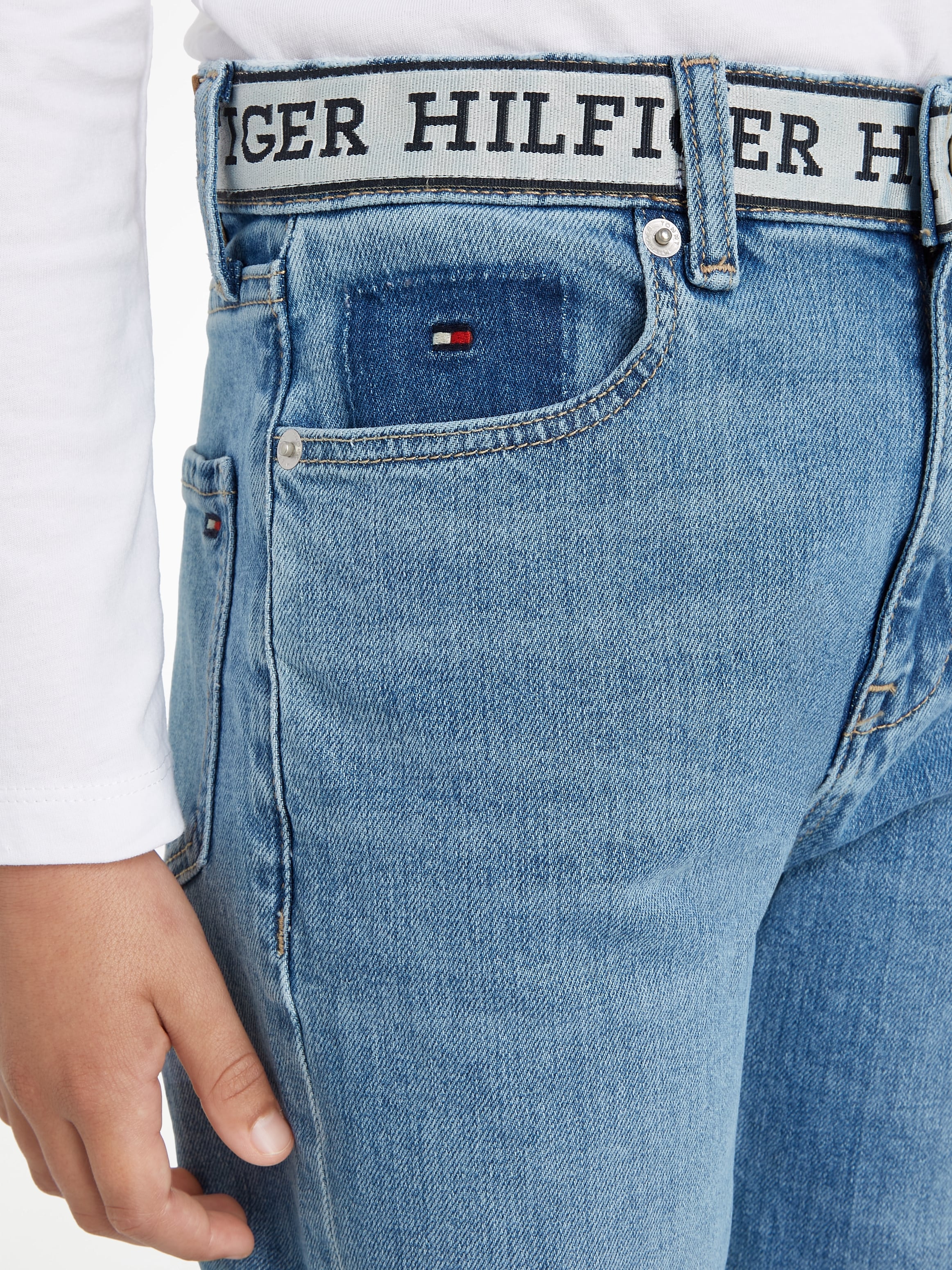 Tommy Hilfiger Straight-Jeans »ARCHIVE RECONSTRUCTED MID WASH«, mit Logoschriftzug am Bund