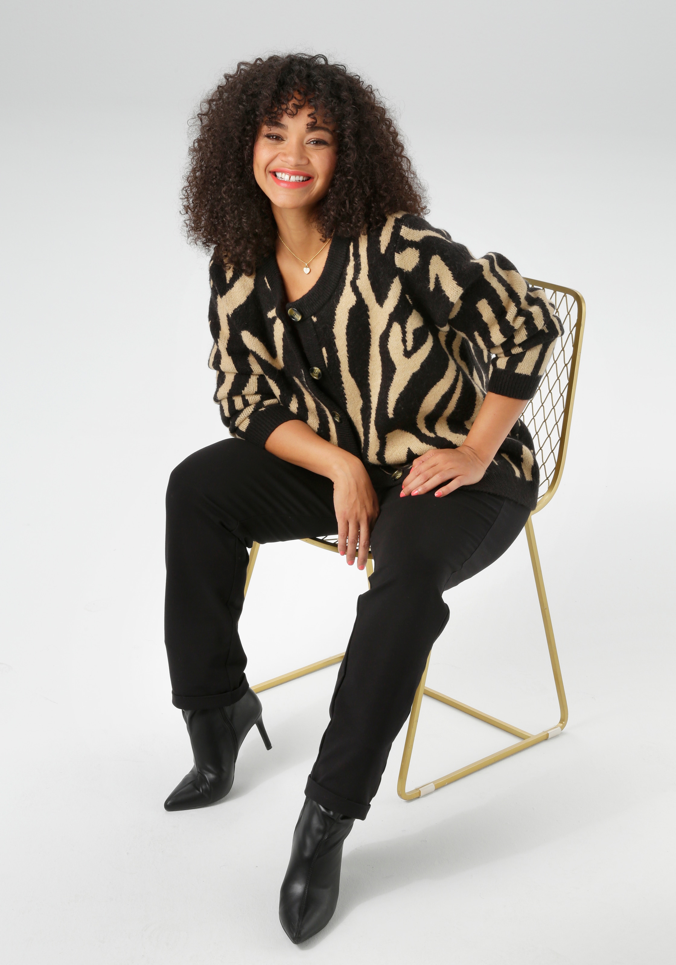 Aniston PLUS Strickjacke mit auffälligen Strickmuster - NEUE KOLLEKTION