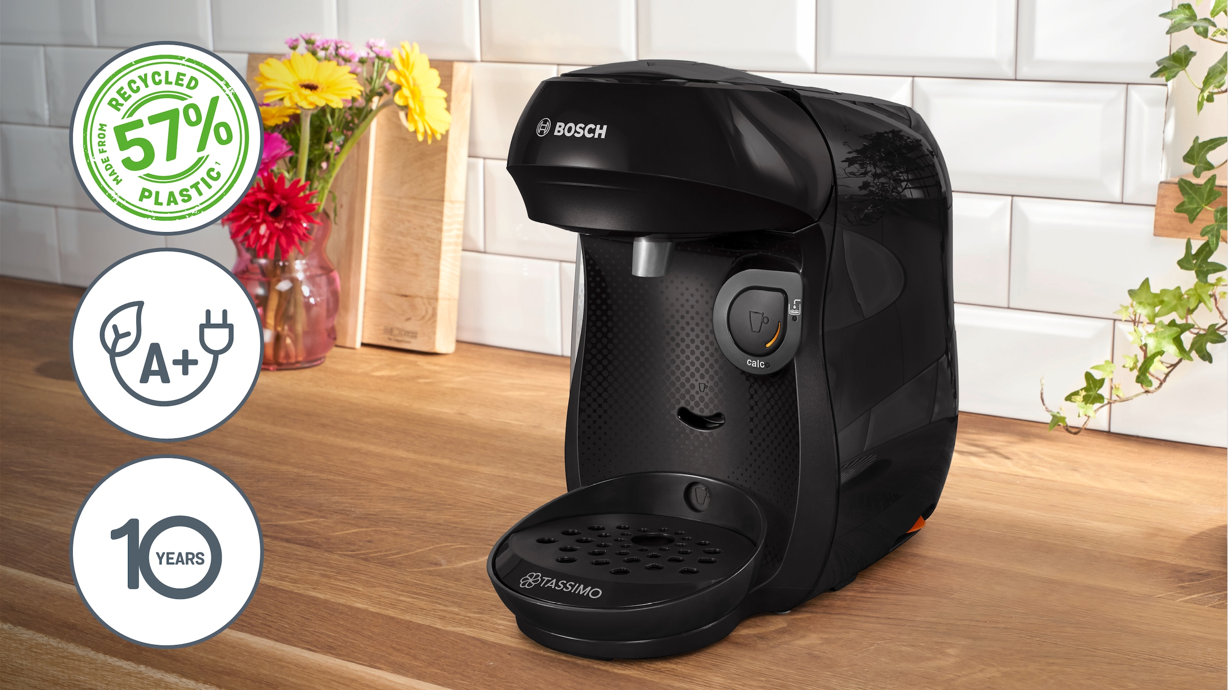 TASSIMO Kapselmaschine »happy friendly TAS102E, über 70 Getränke, platzsparend«, nachhaltig, geeignet für alle Tassen, Wassertank 0,7 L, schwarz