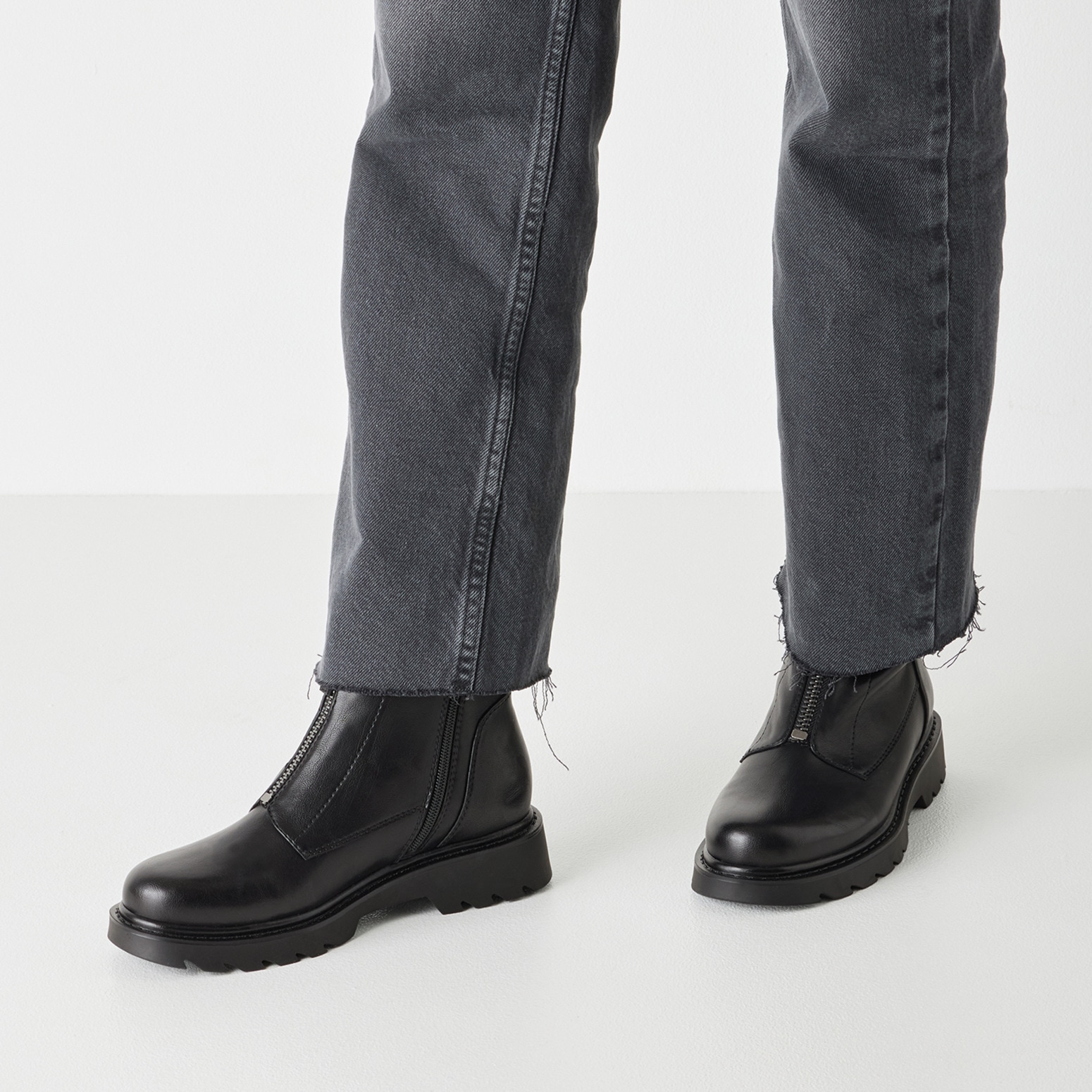 Tamaris Stiefelette  , Blockabsatz, Boots mit Front- und Innenreißverschluss