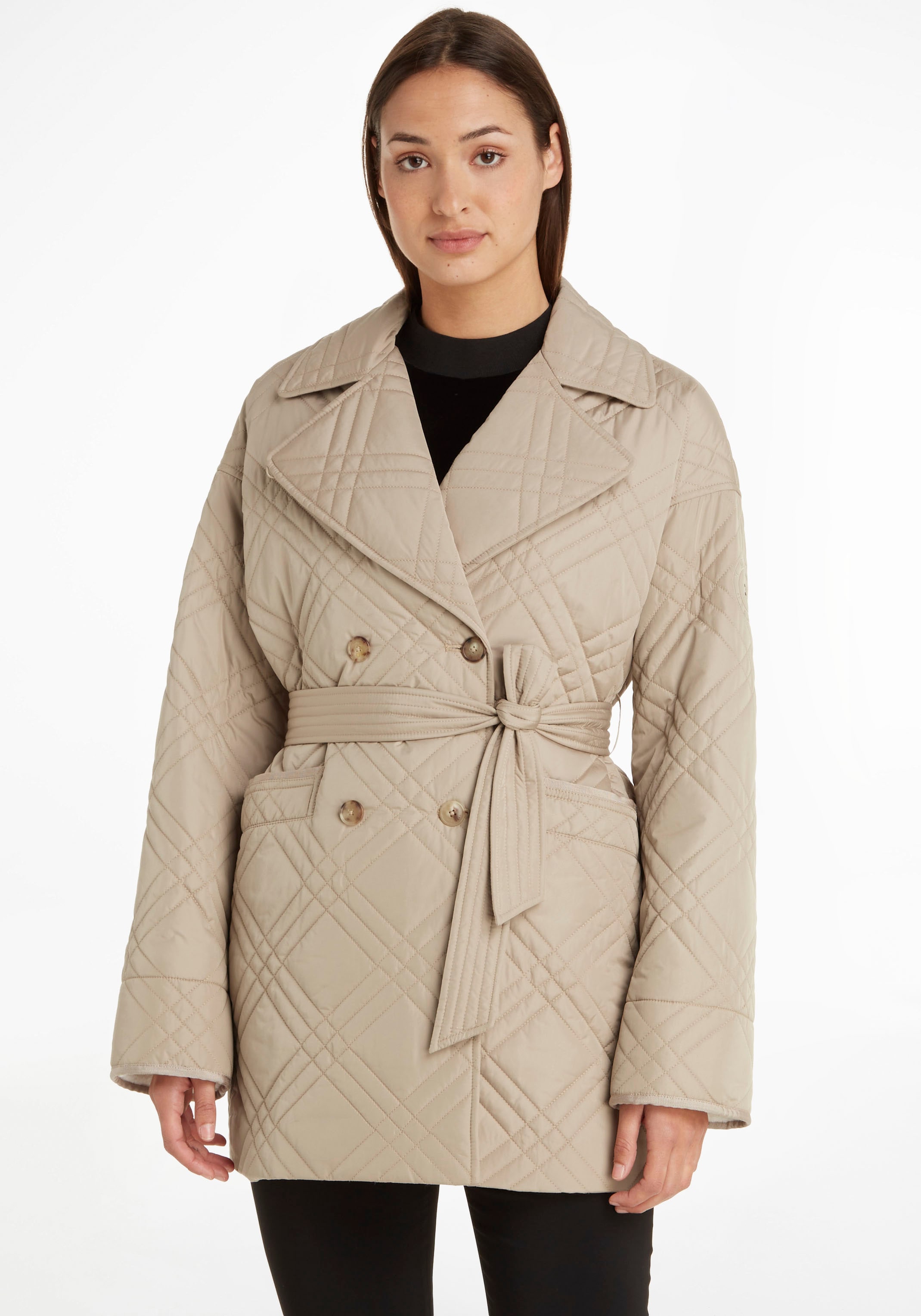 Steppmantel »QUILTED SHORT TRENCH«, mit Bindegürtel und Tommy Hilfiger Markenlabel