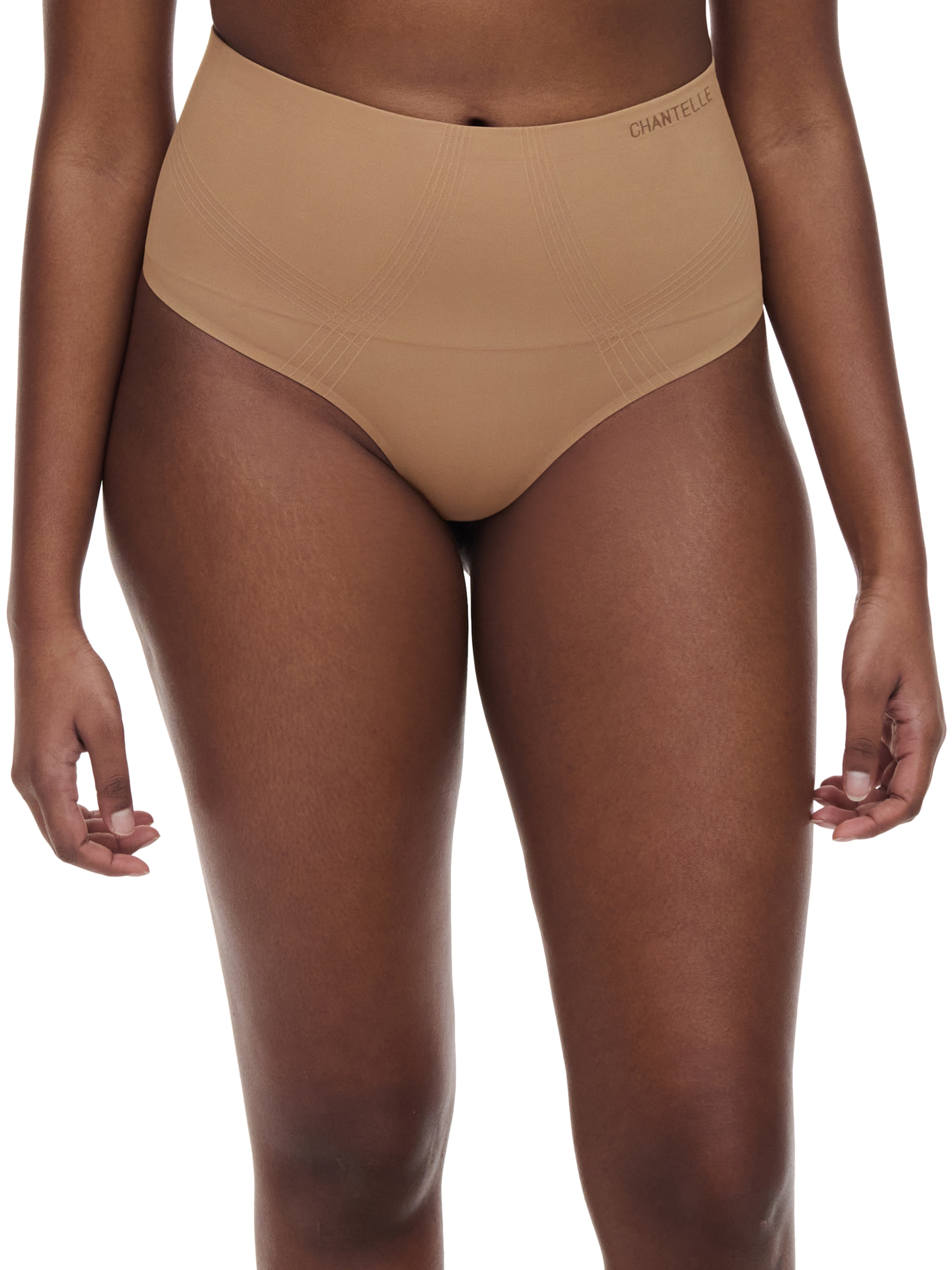 Chantelle Shapingstring "SMOOTH COMFORT" glättender Effekt, mit hoher Taille