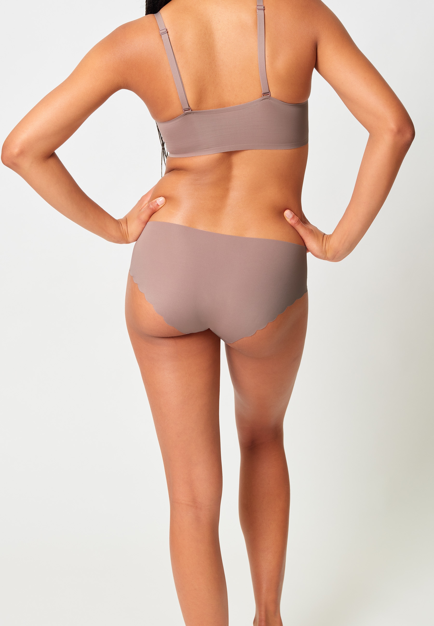 Skiny Panty »Sensation« hüftig geschnitten, gewellte Kanten