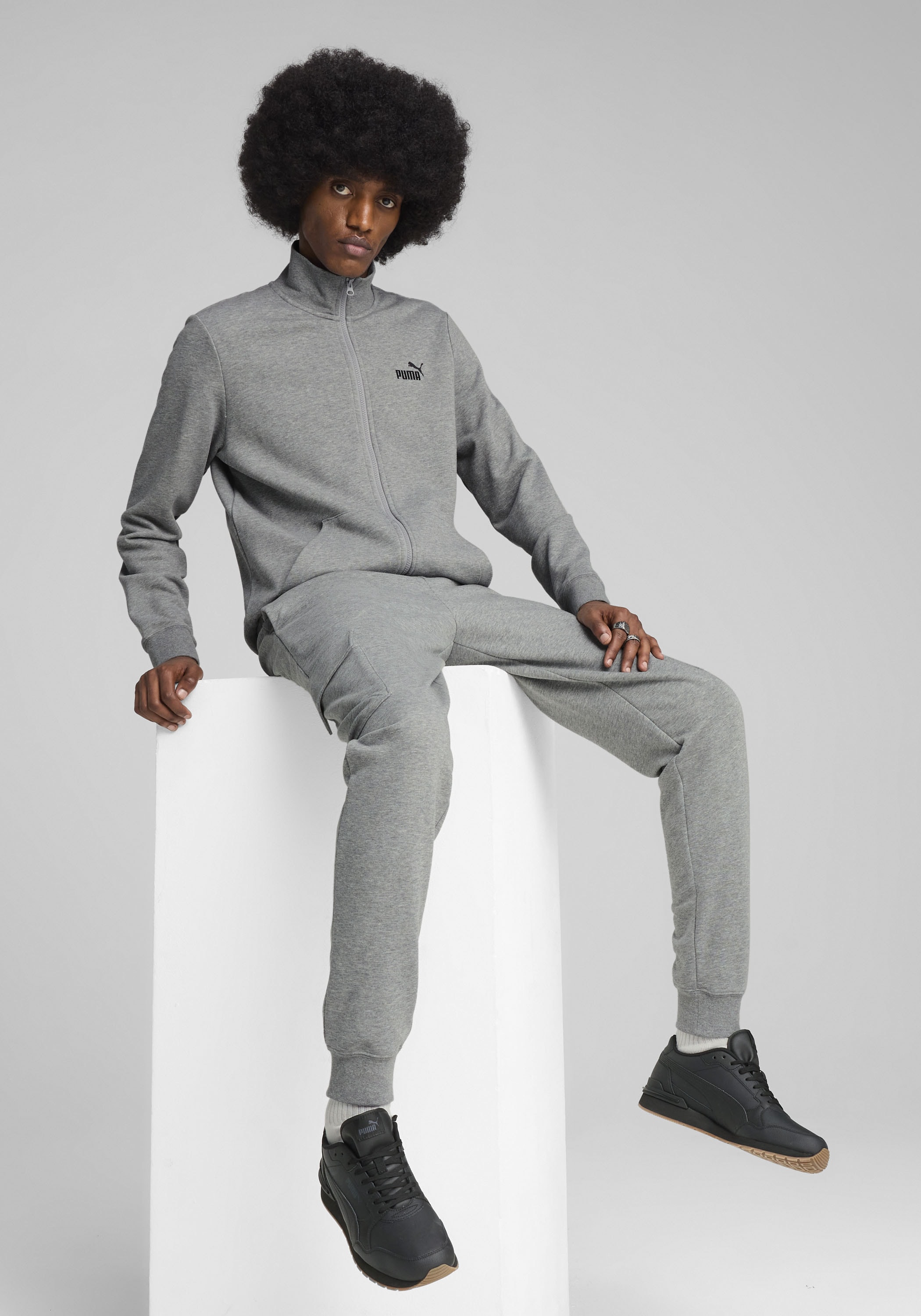 PUMA Trainingsjacke »ESS NO. 1 LOGO TRACK JACKET TR« ohne Kapuze mit Stehkragen, mit Kängurutasche, aus Baumwolle