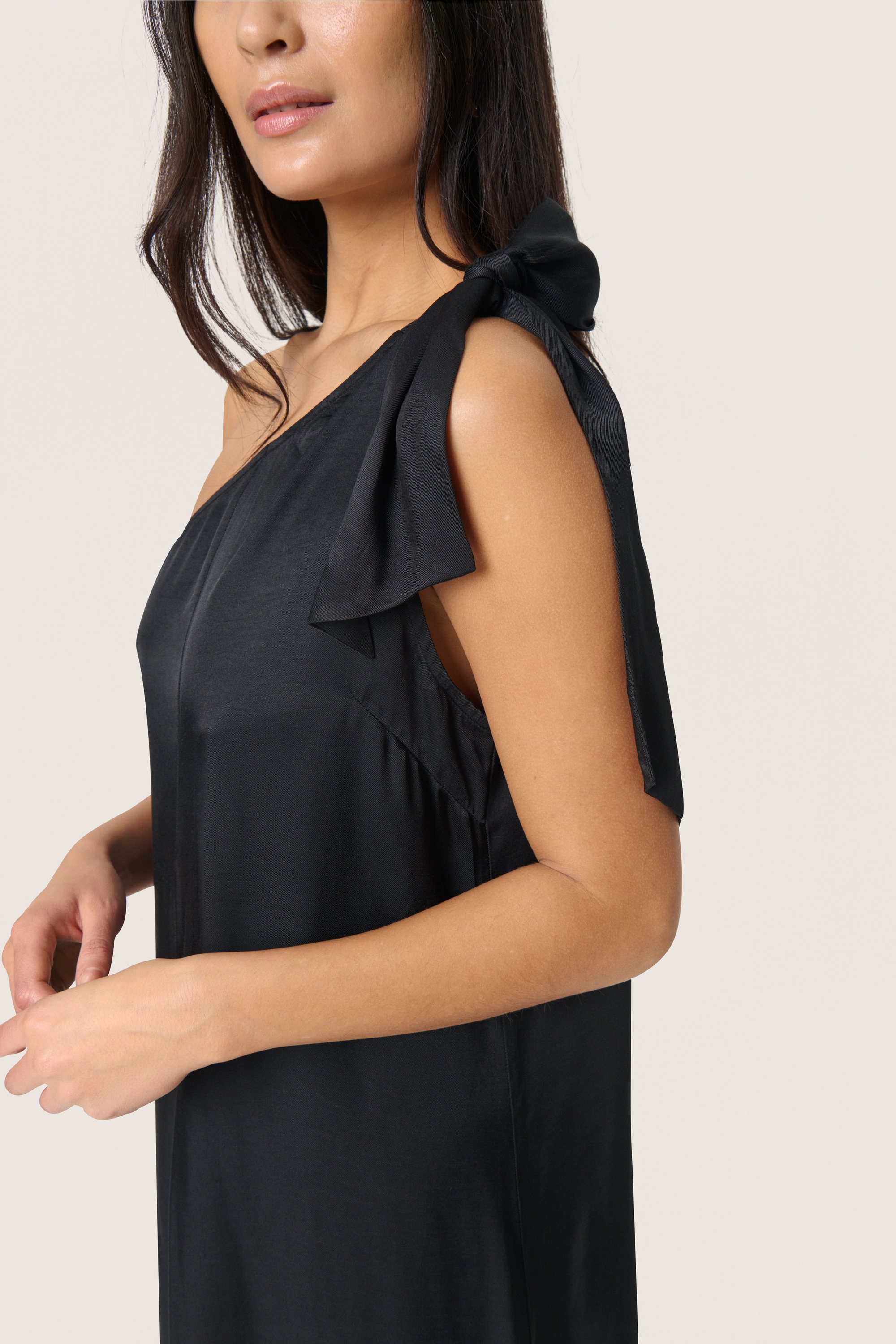 SOAKED IN LUXURY Midikleid »Damen Kleid SLBecca«
