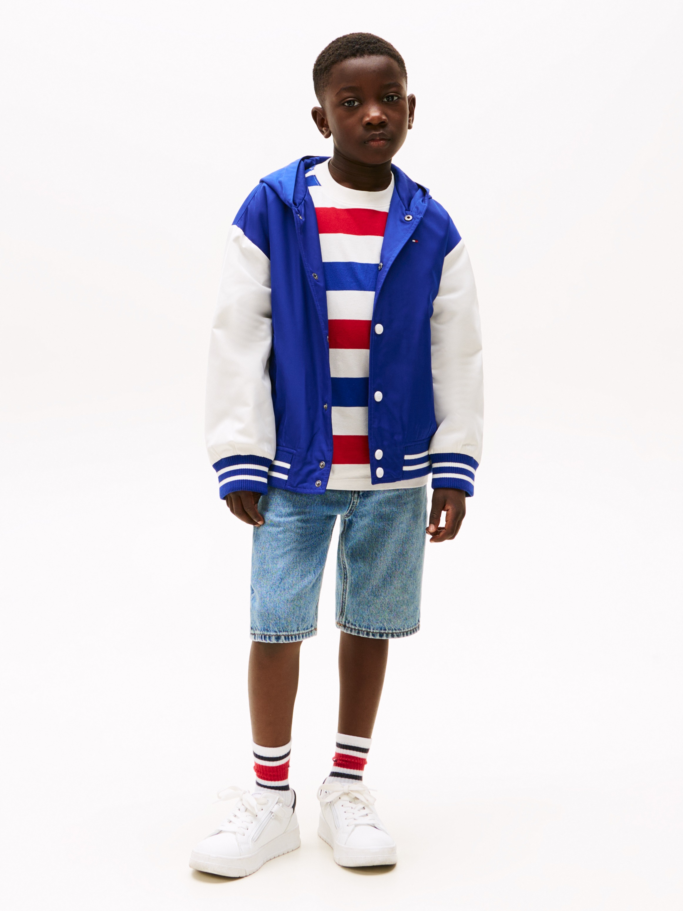 Tommy Hilfiger Bomberjacke »HOODED GRAPHIC BOMBER«, mit Kapuze, mit großem Logo, Kontrast-Streifen