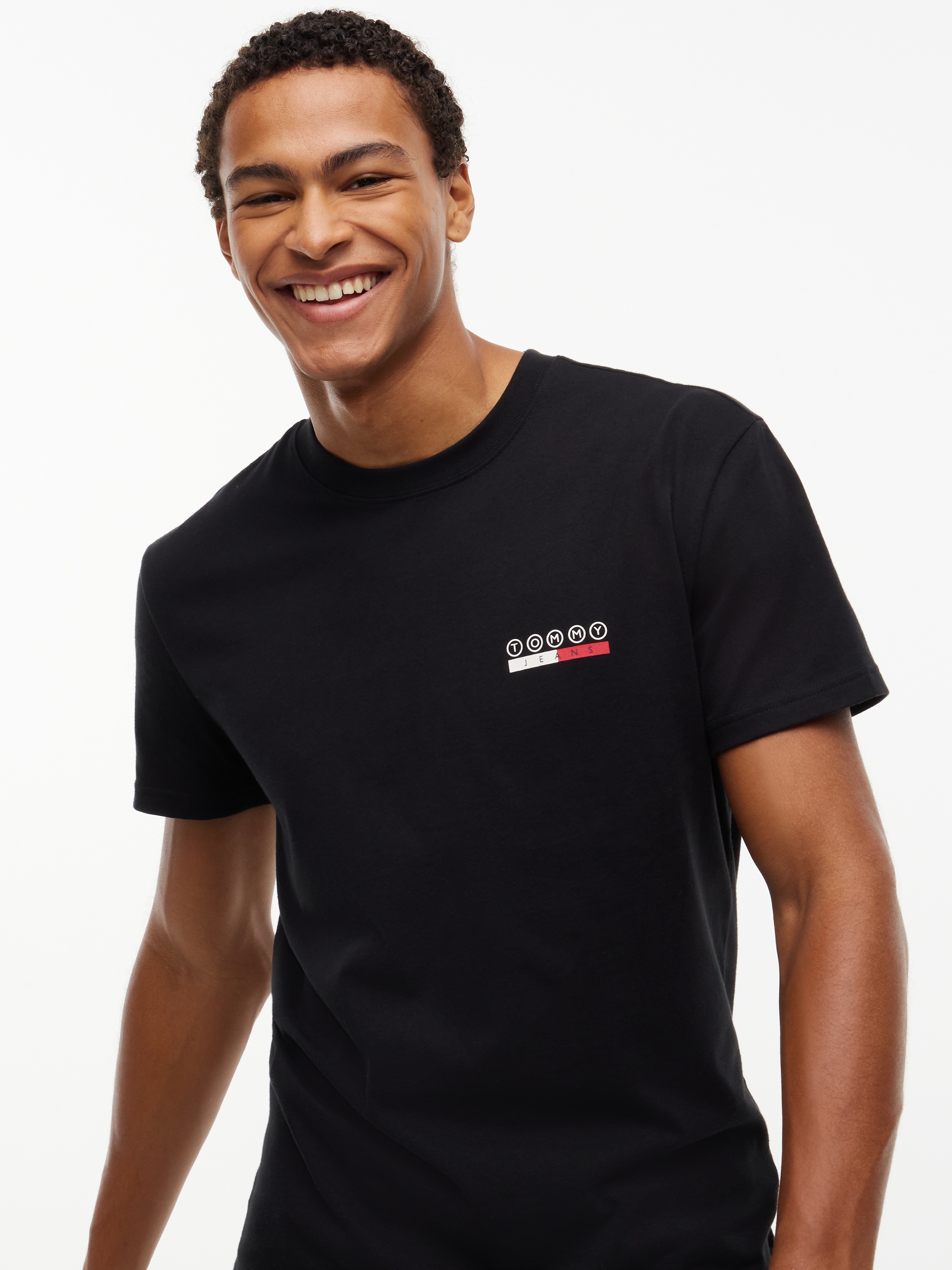 Tommy Jeans T-Shirt »REGULAR PLAY TEE« Regular fit mit Rundhalsausschnitt