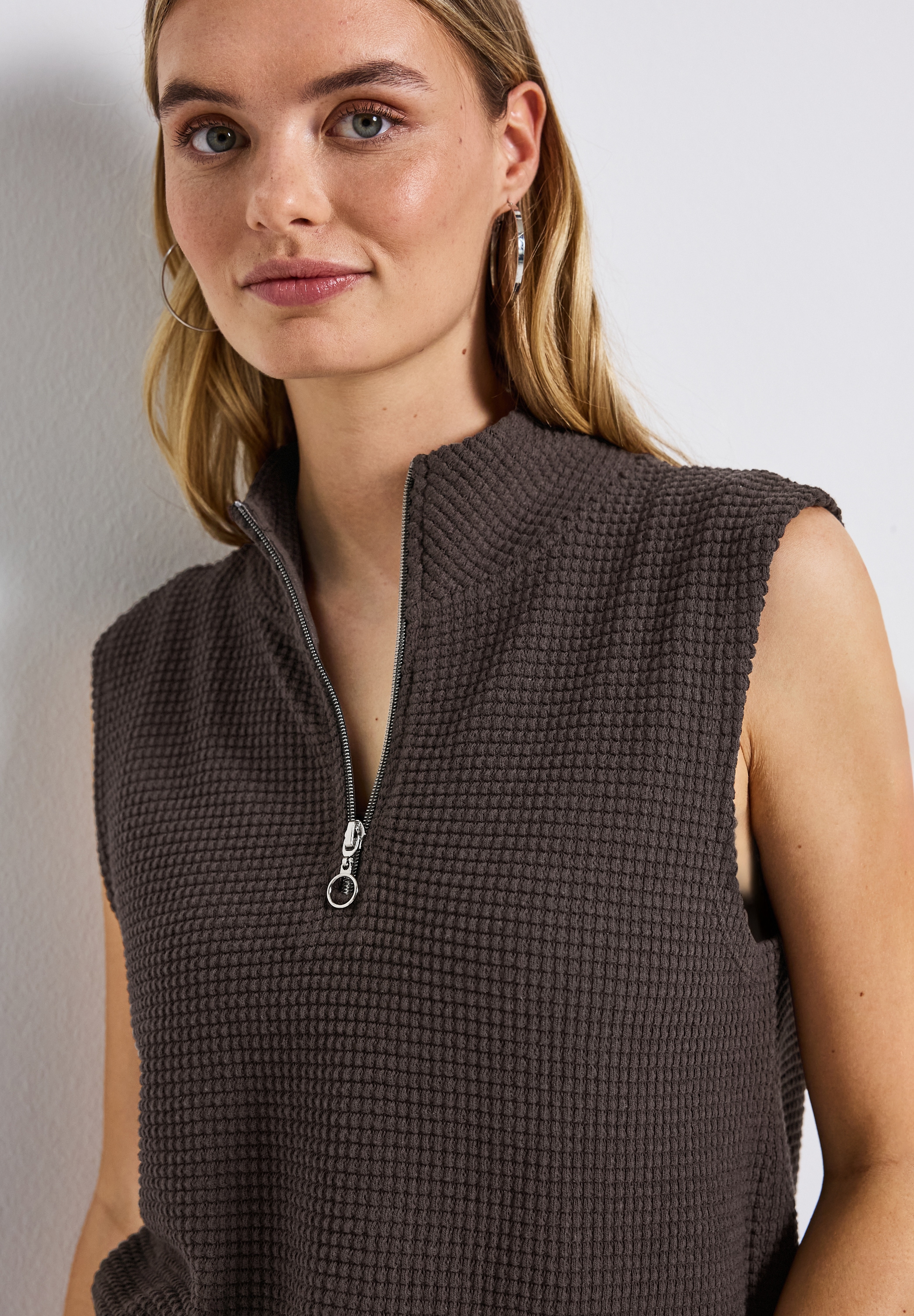 STREET ONE Rollkragenpullover, ohne Ärmel