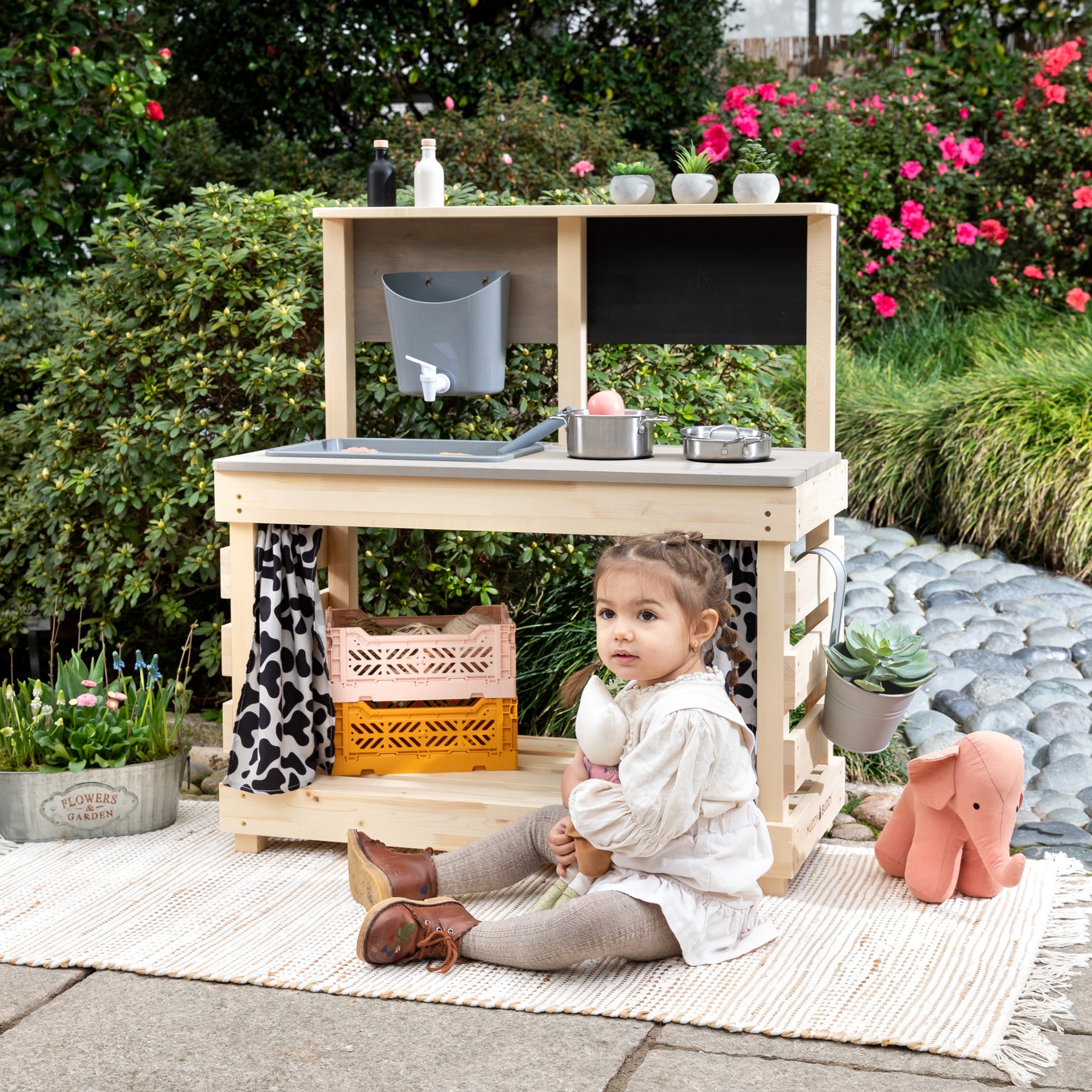 MUDDY BUDDY® Outdoor-Spielküche »Big Leo«, natur - warmgrau; FSC® - schützt Wald - weltweit