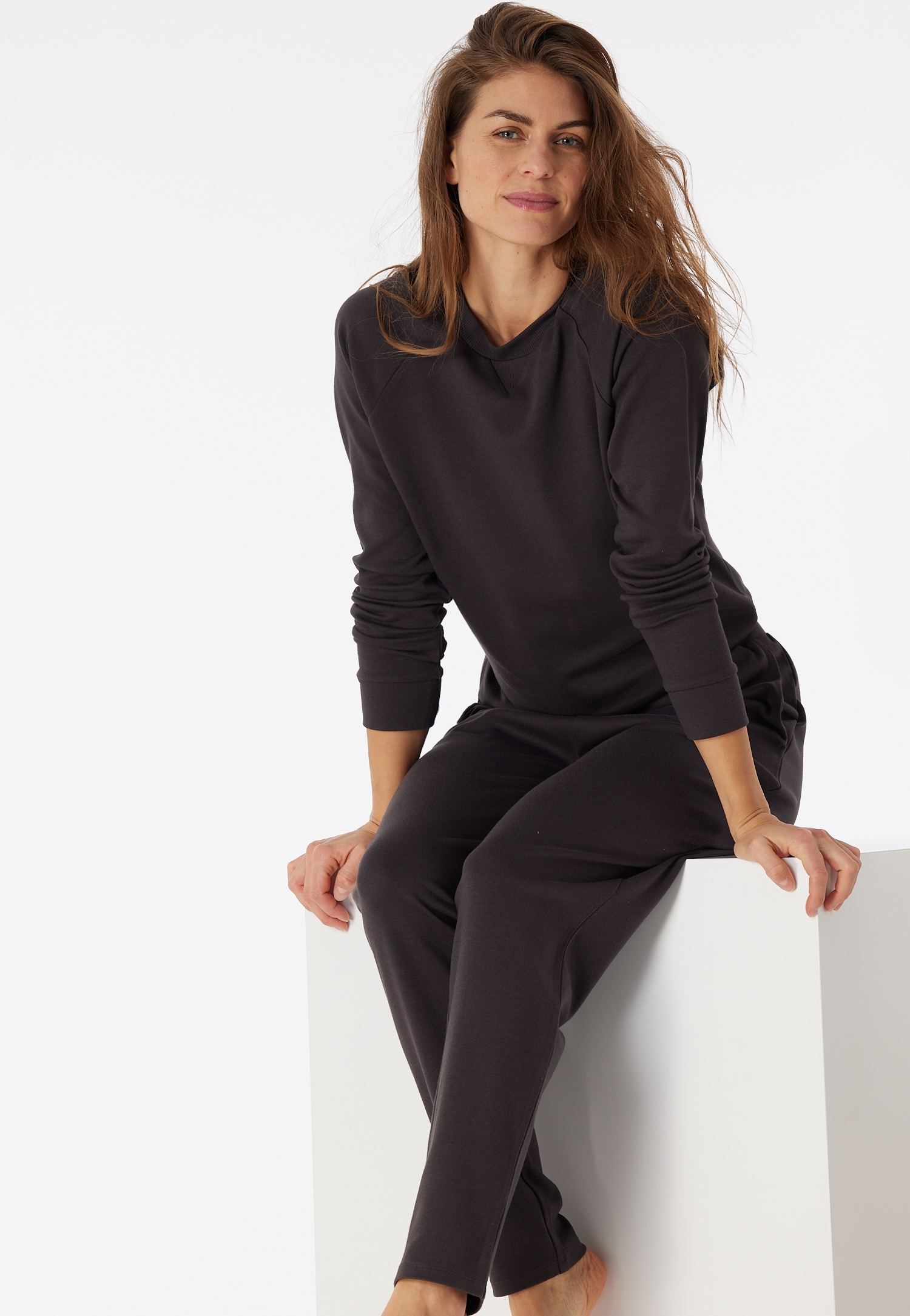 Schiesser Sweatshirt »"Mix+Relax"«, (-), mit geripptem Halsausschnitt mit V-förmigem Einsatz vorne