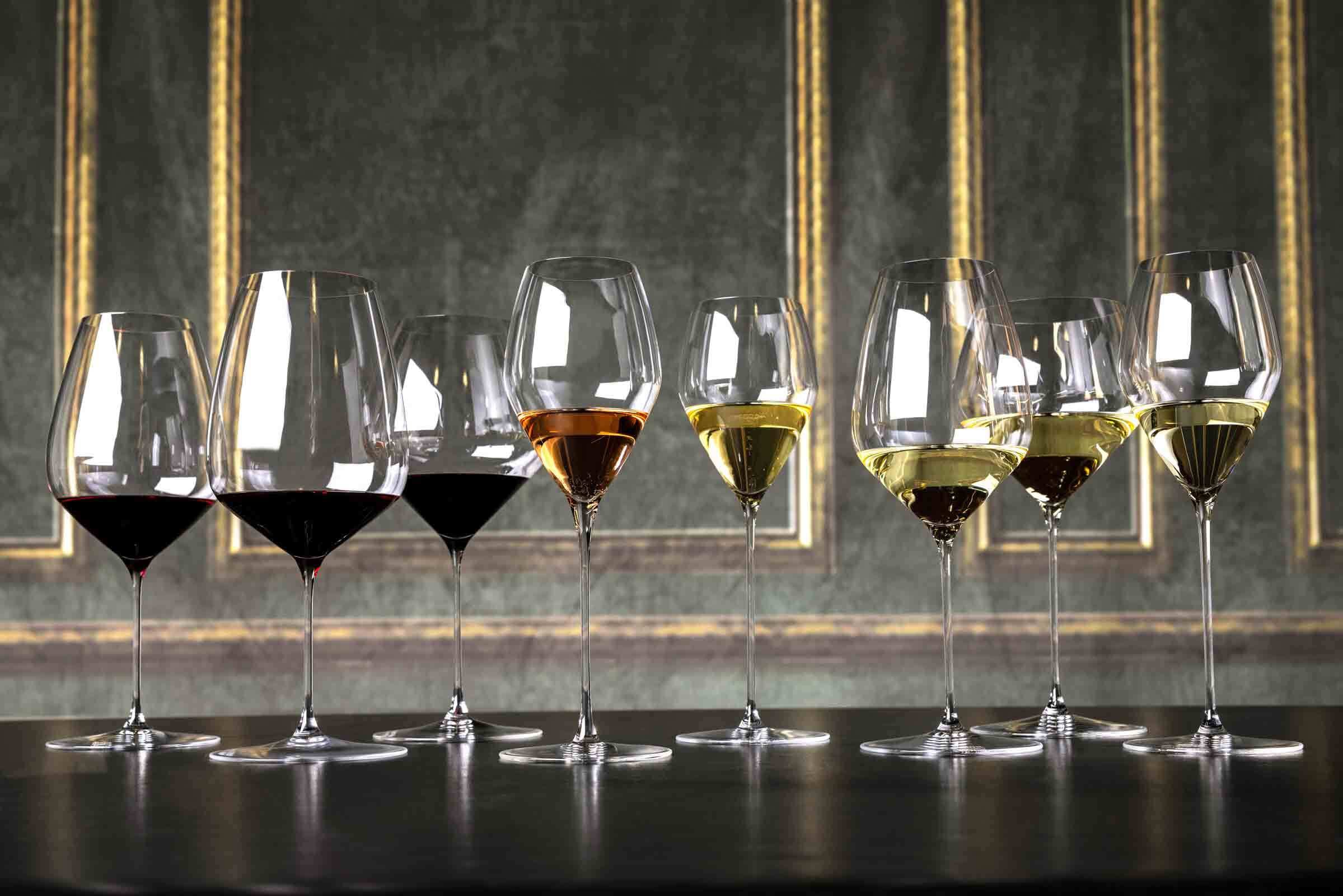 RIEDEL THE WINE GLASS COMPANY Weißweinglas »Riesling Weingläser Veloce 570 ml 4er Set transparent«