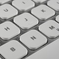 Hama PC-Tastatur »Tastatur "KC-700", kabelgebunden, PC, Notebook, Laptop Keyboard«, Abgesetzte Tasten/Leise Tasten
